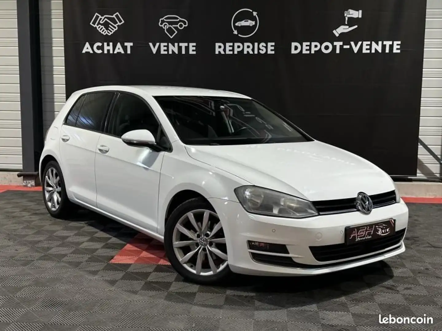 Volkswagen Golf 1.2 TSI 105ch BlueMotion Technology Confortline 5p Weiß - 2