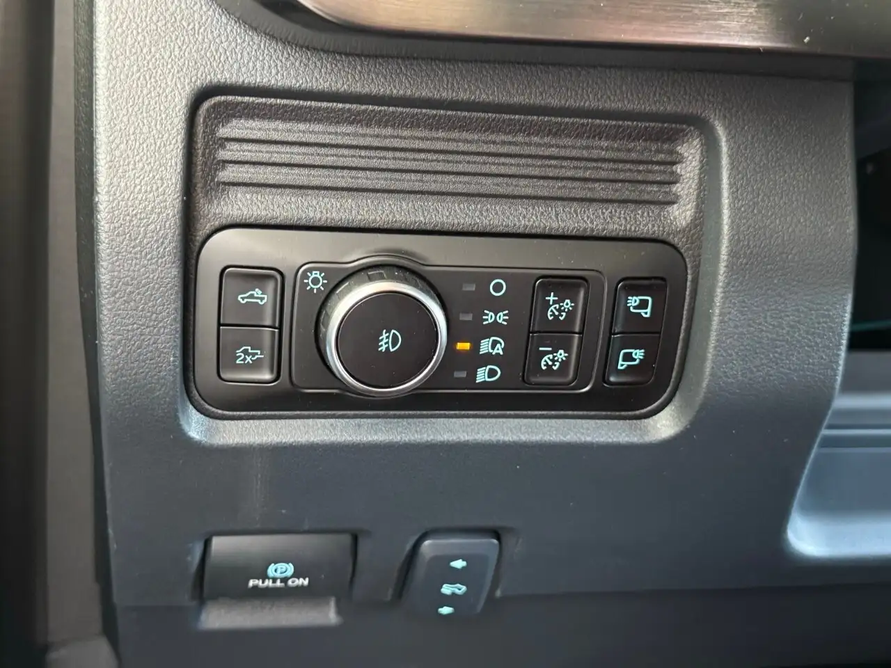 Ford F 350 снимка Ford F 350