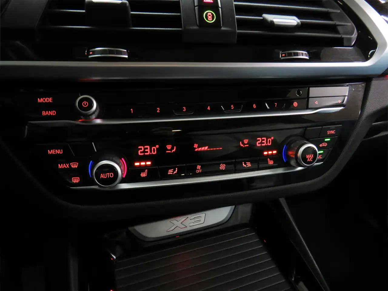 BMW X3 снимка BMW X3