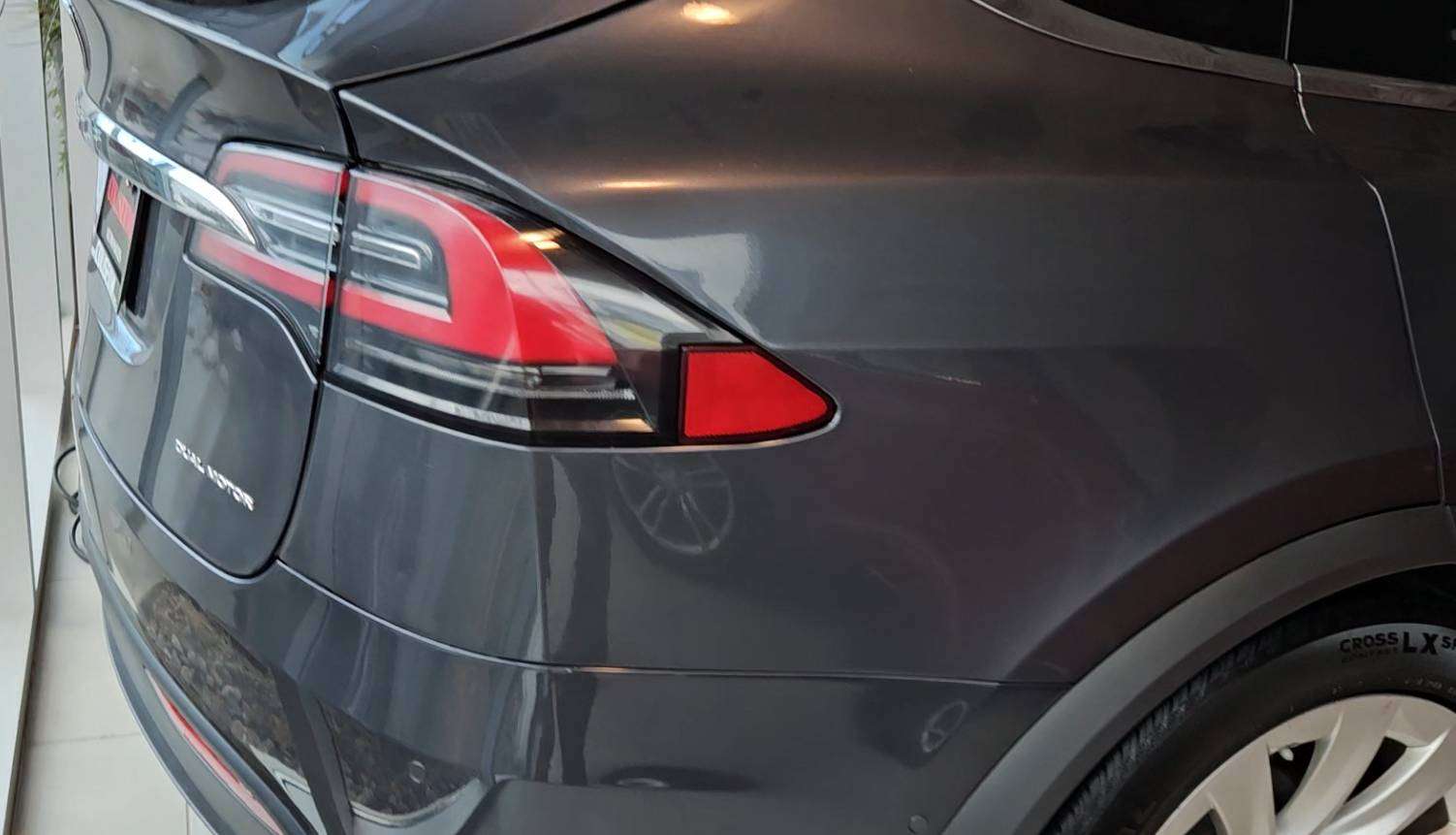 2019 Tesla Model X Long Range alt 5
