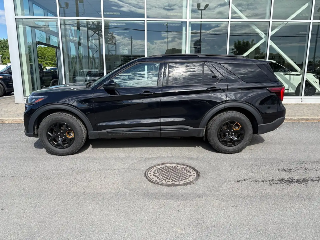 Ford Explorer снимка Ford Explorer