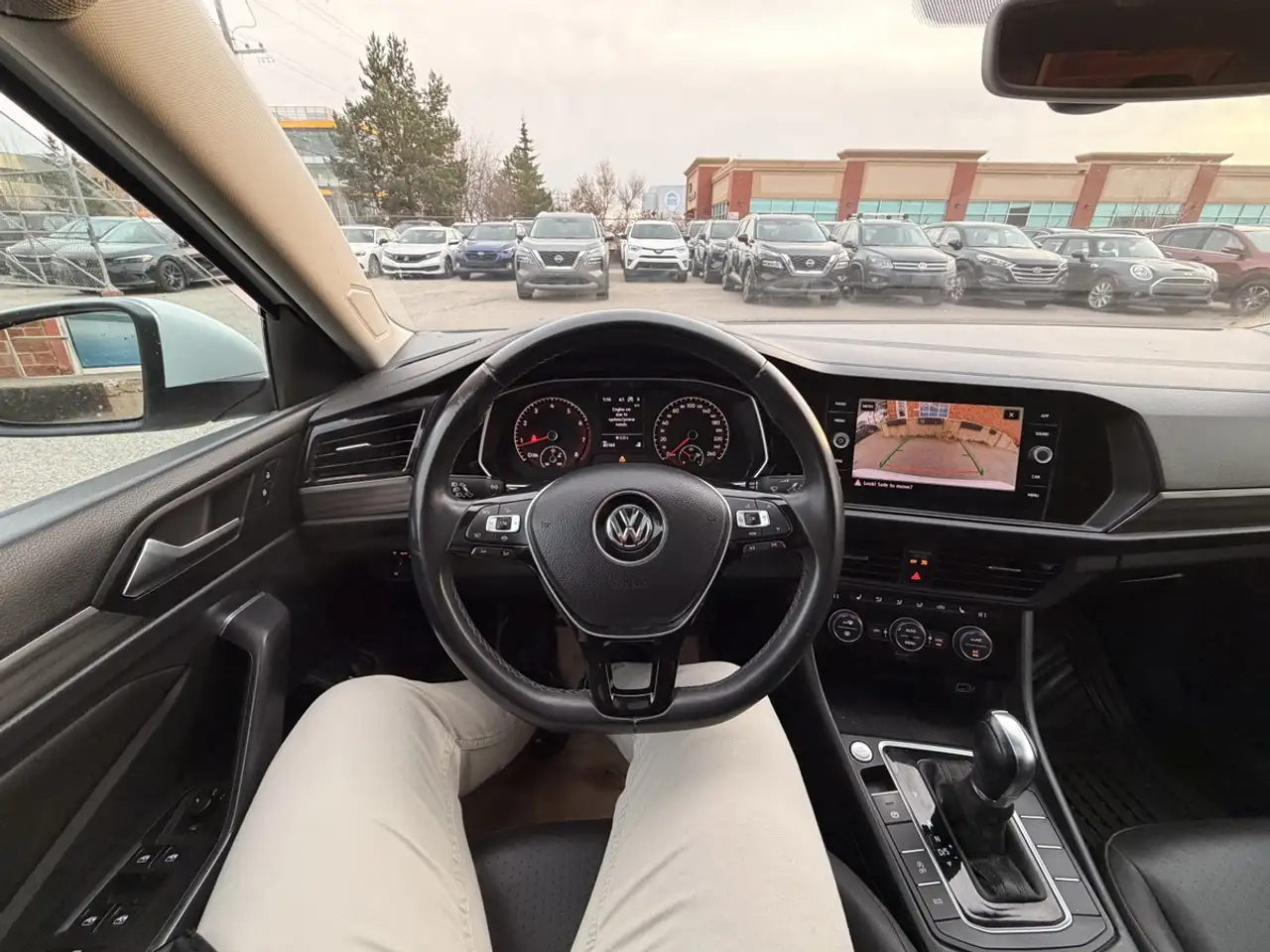 Volkswagen Jetta снимка Volkswagen Jetta