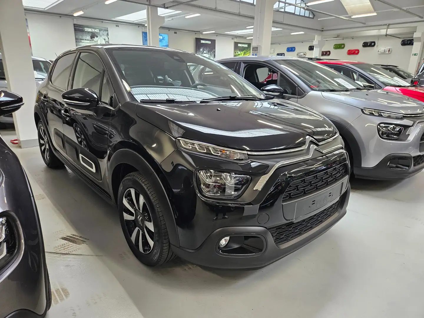 Citroen C3 C3 1.2 Max s&s 110cv Nero - 1