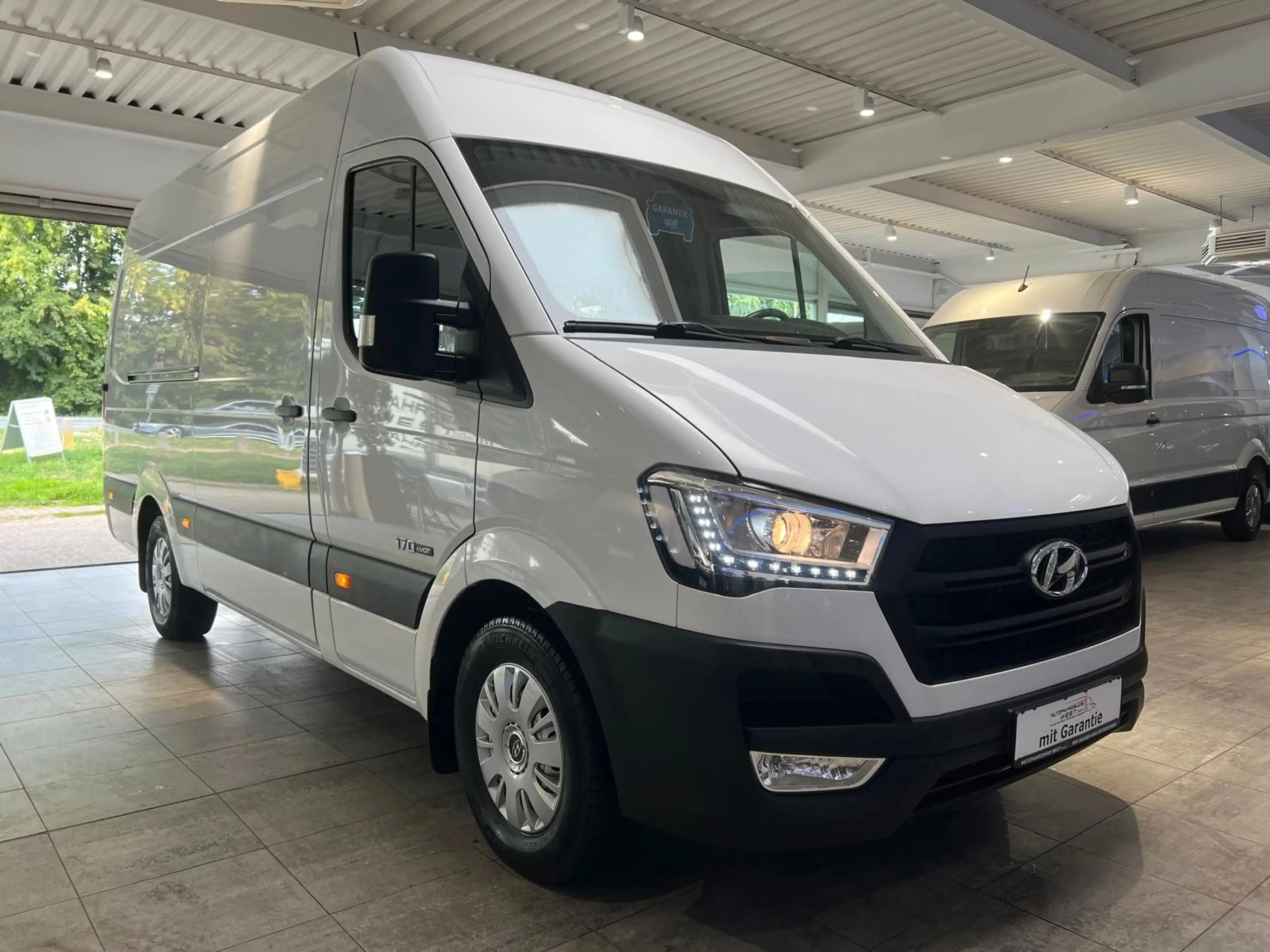 Hyundai H 350 Kasten Maxi L3-H2 Profi*Garantie*170Ps*AHK* — photo 2