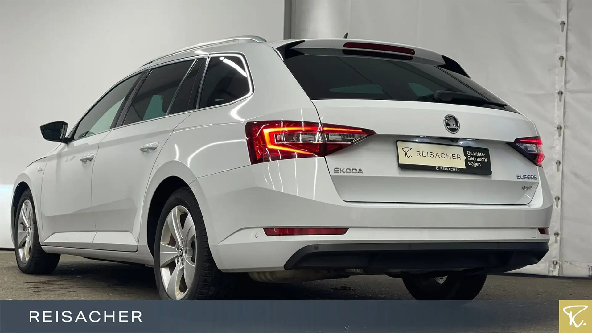 Skoda Superb Combi 2.0 TDI 4x4 DSG L&K Weiß - 2