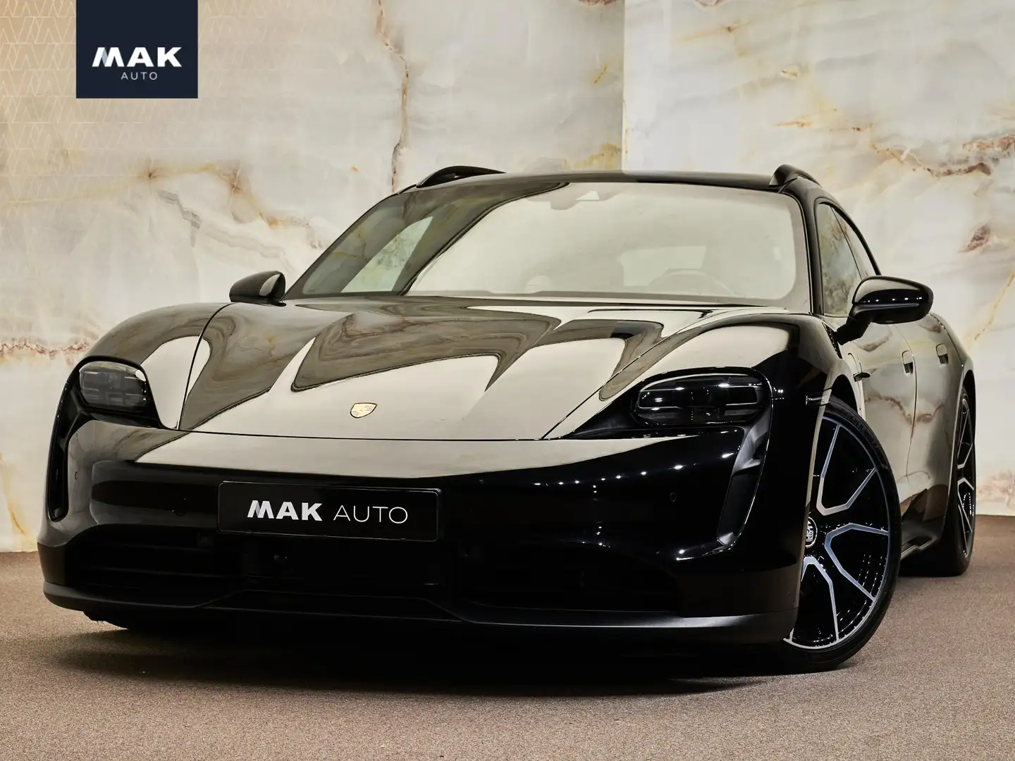 Porsche Taycan Sport Turismo, NL-auto, 1e eig., Clanck audio, pan Zwart - 1