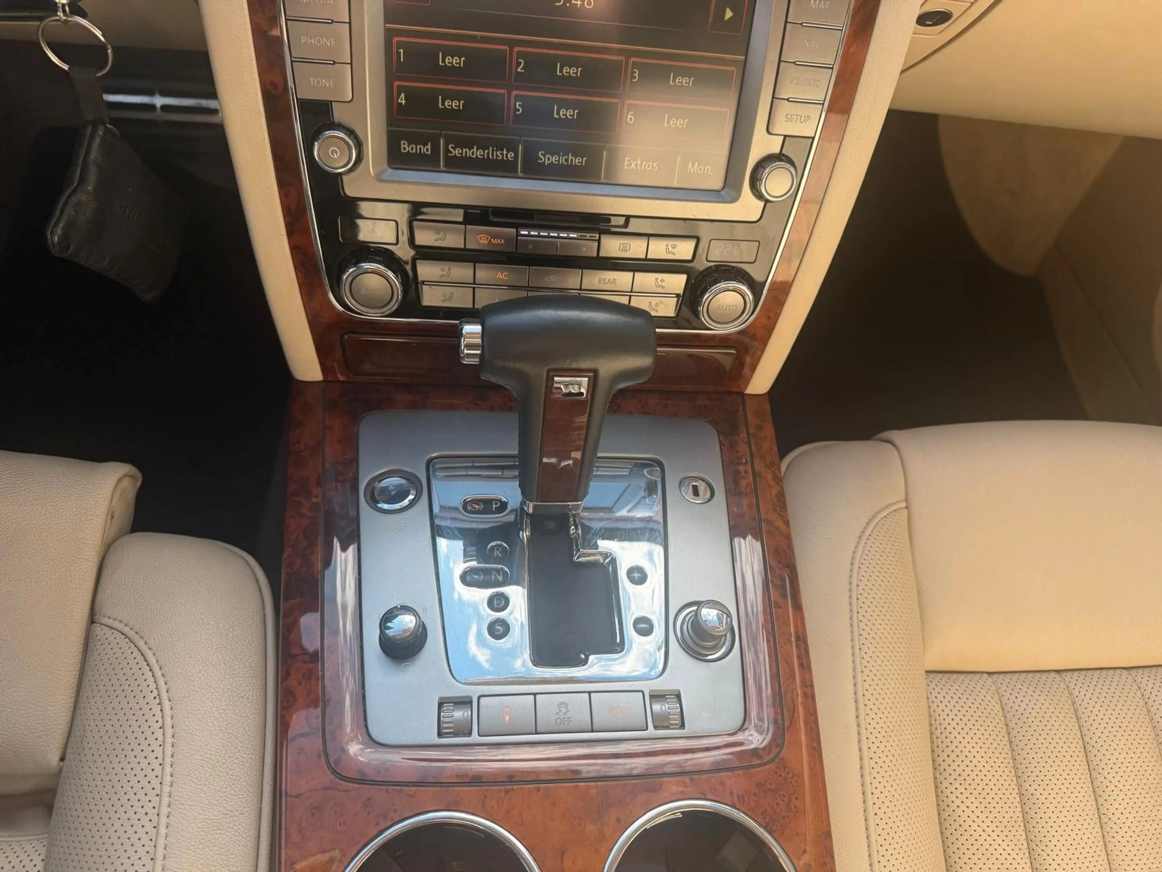 Volkswagen Phaeton V6 TDI 5-Sitzer 4Motion — photo 18