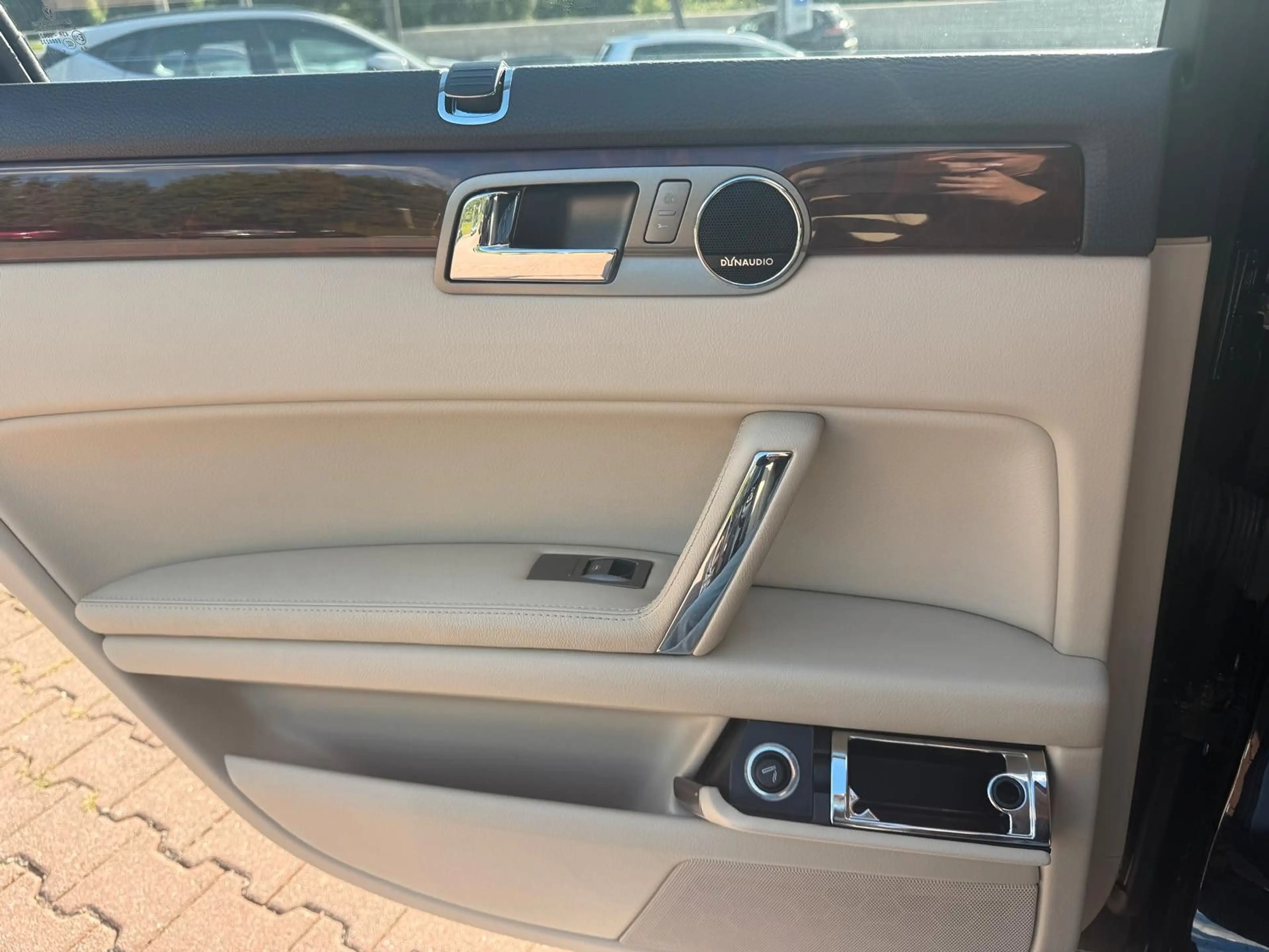 Volkswagen Phaeton V6 TDI 5-Sitzer 4Motion — photo 20