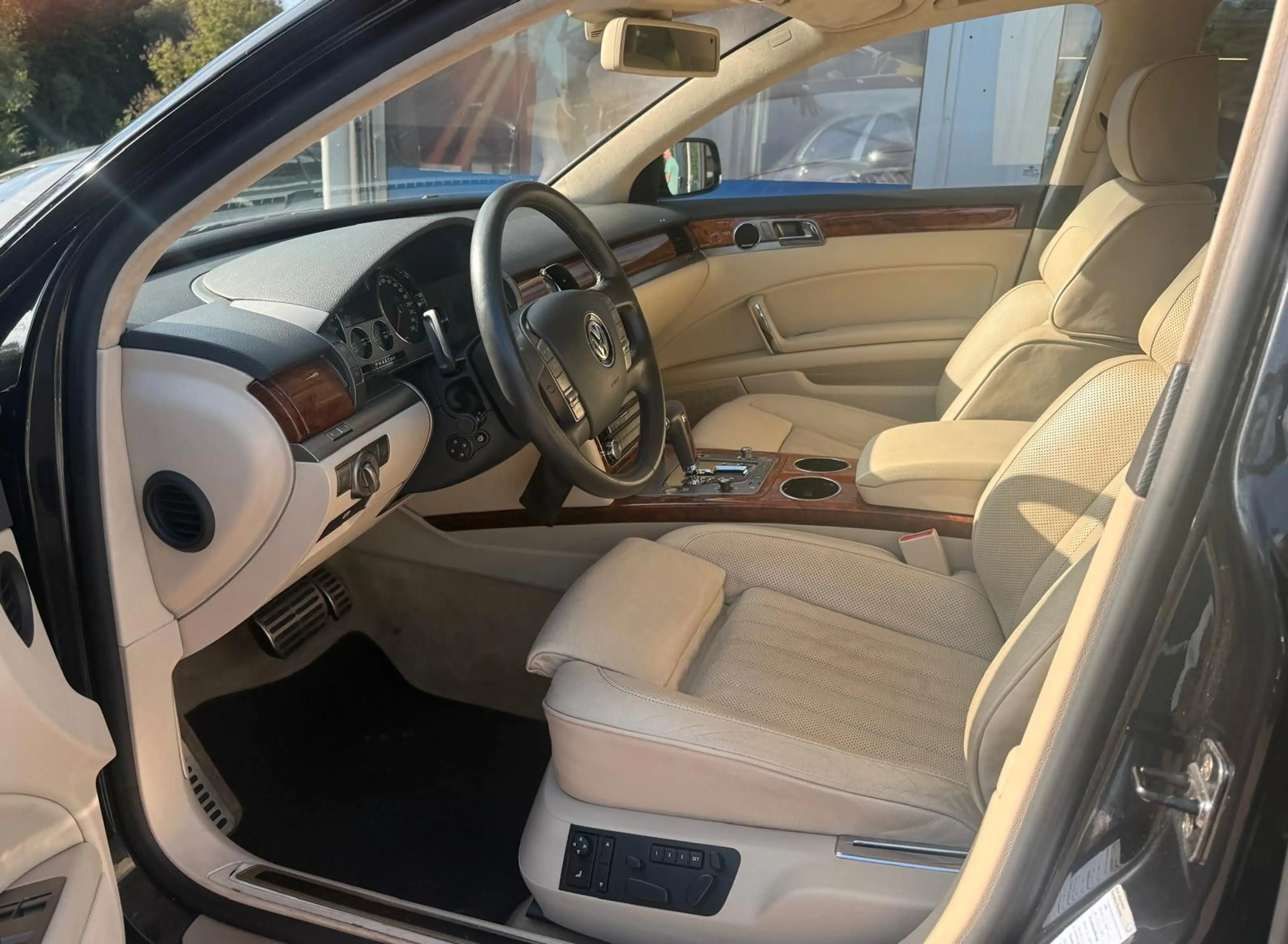 Volkswagen Phaeton V6 TDI 5-Sitzer 4Motion — photo 11