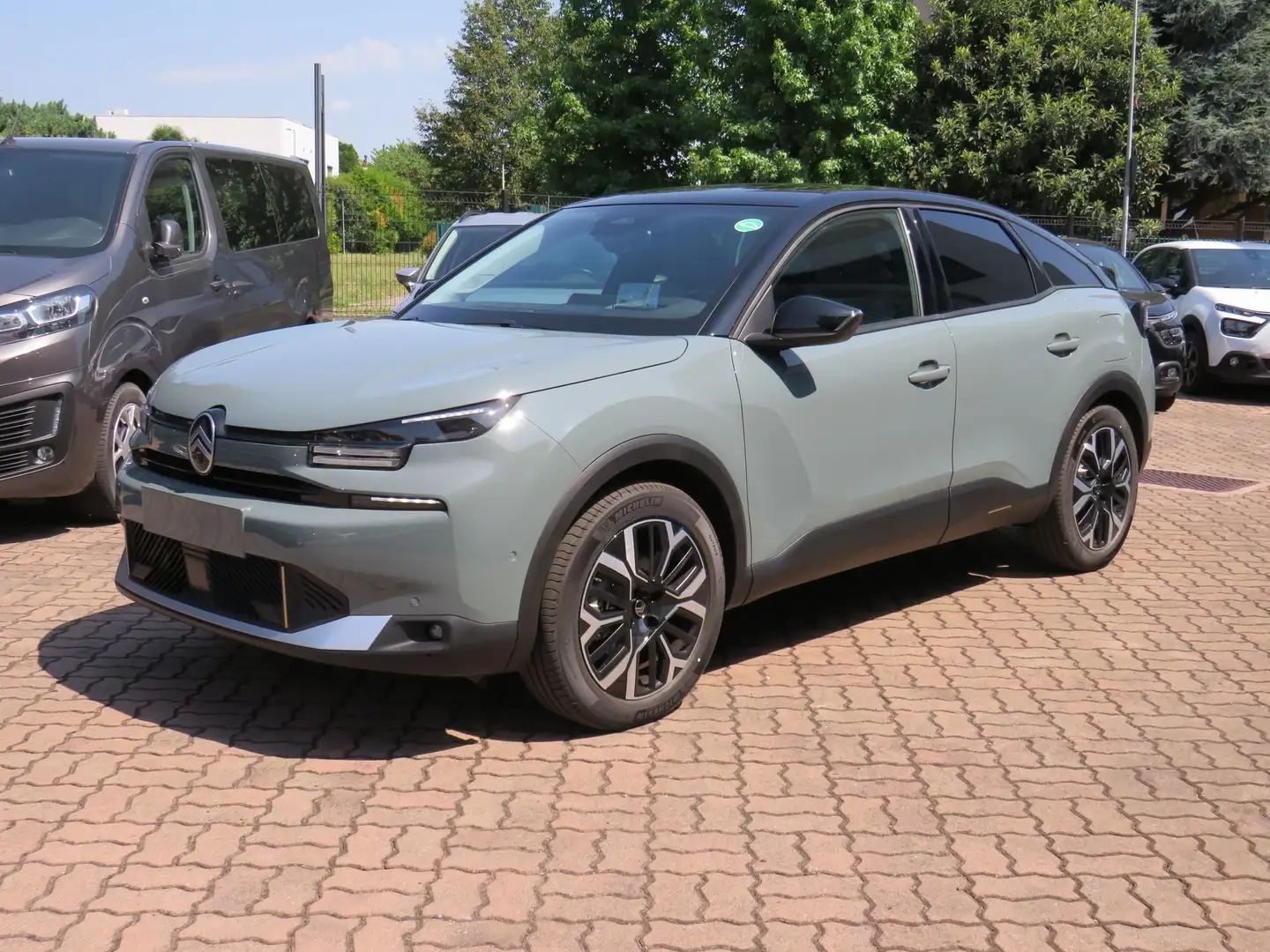 Citroen E-C4 Electric 100% elettrica 156cv MAX (con ECOINCENTIVO) Зелений - 2