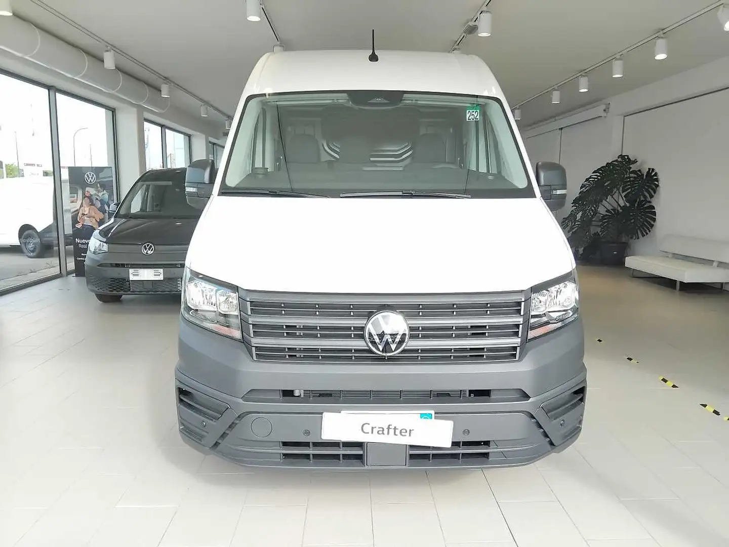 Volkswagen Crafter 35 L4H3 2.0TDI 140CV MODELLO 2025 Blanco - 1