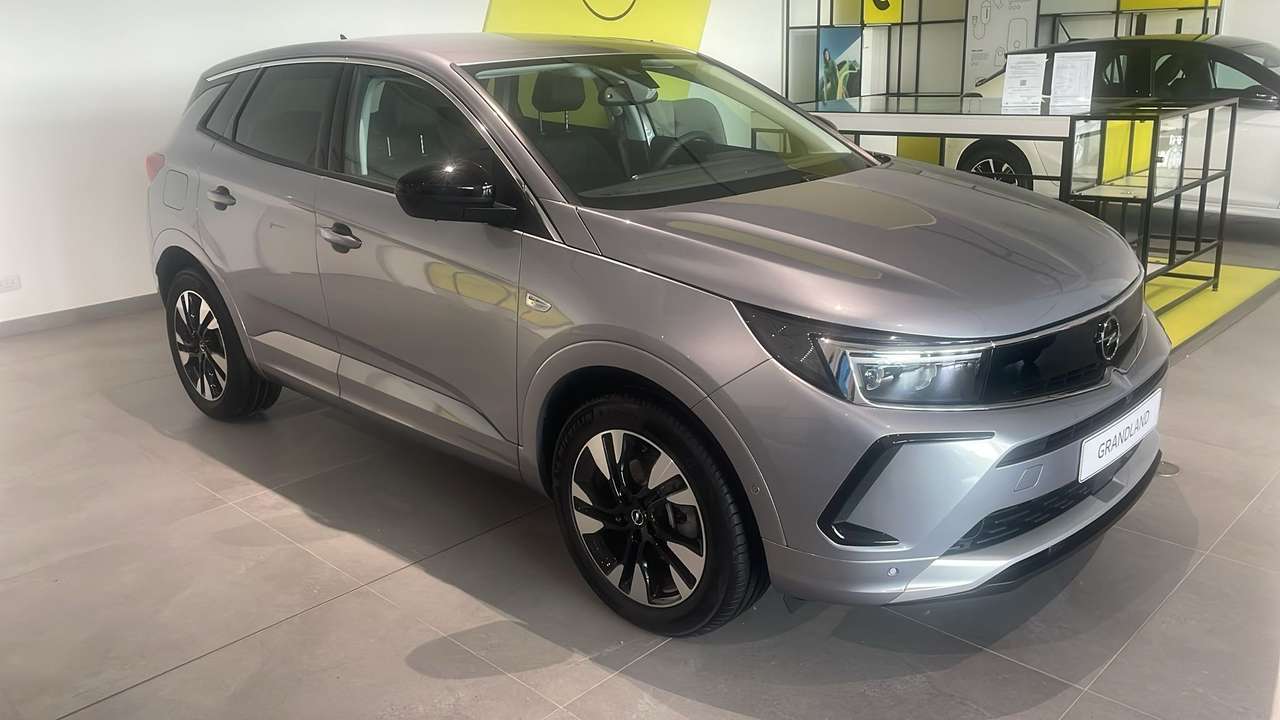 Opel Grandland 1.2 Hybrid 136cv DCT6 BUSINESS ELEGANCE DEMO