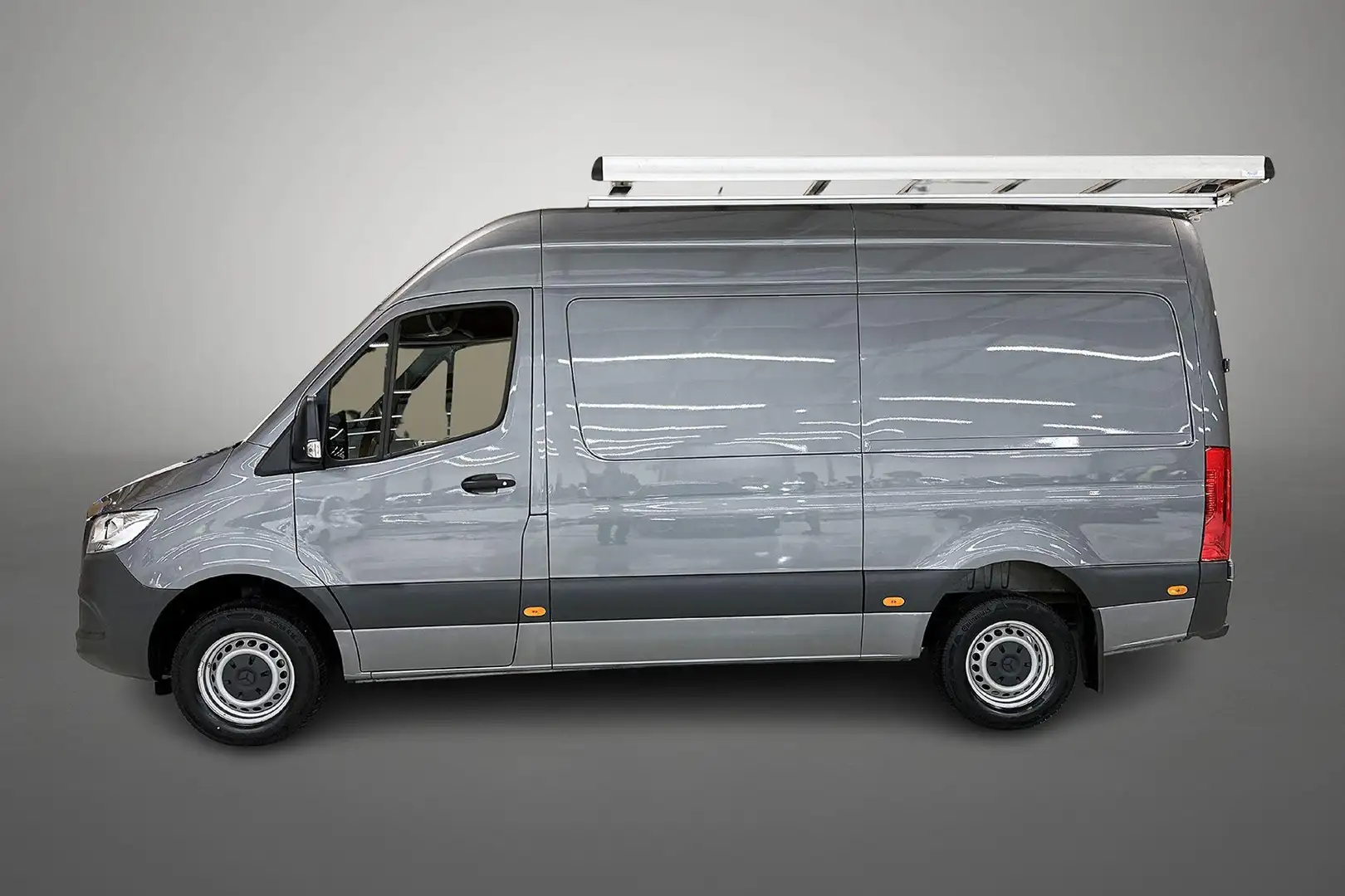 Mercedes-Benz Sprinter 317 L2/H2 Automaat | Airco | Trekhaak | Camera | C Gris - 2