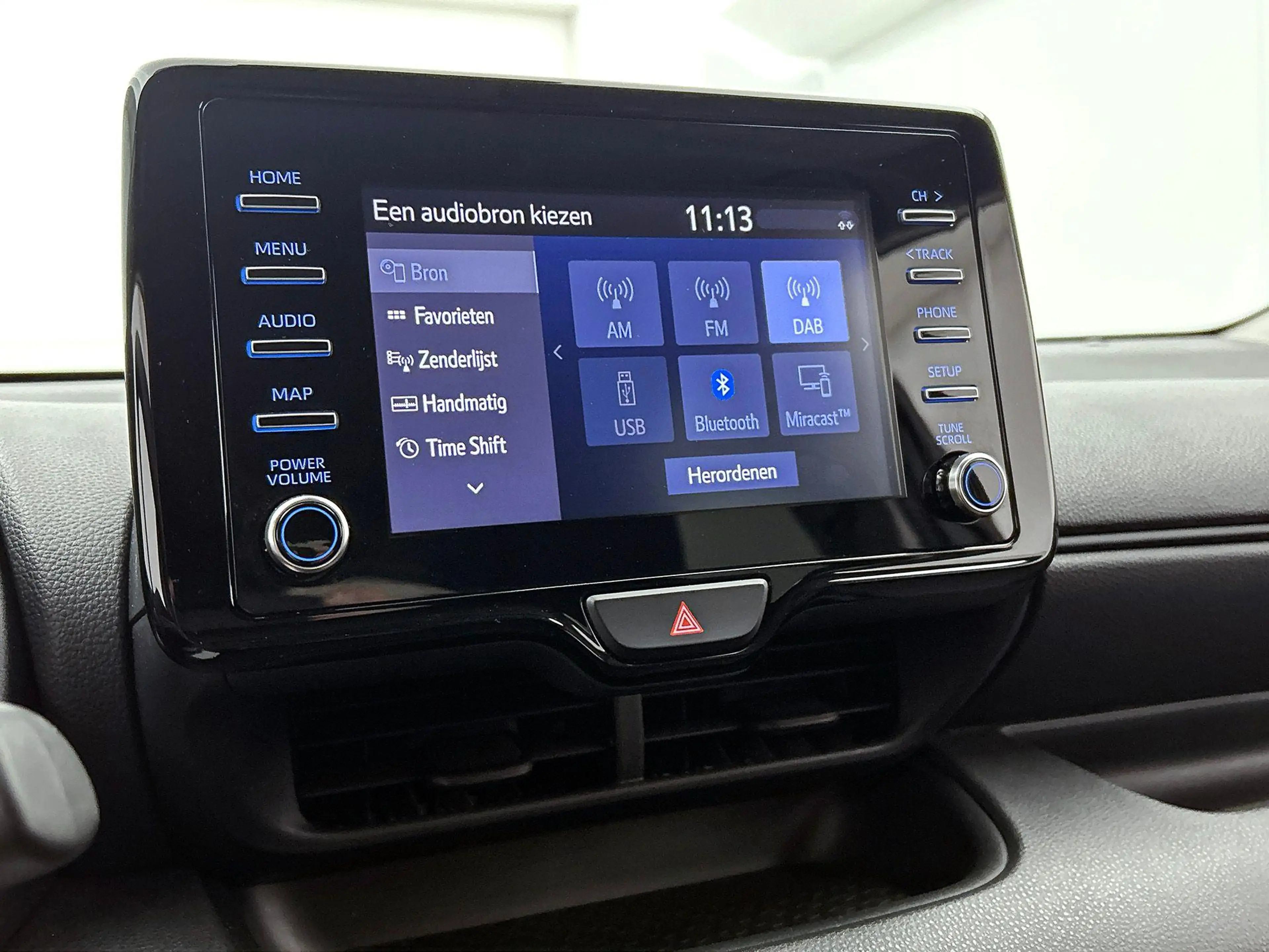 Mazda 2 Hybrid 1.5 Pure CARPLAY | CRUISE — photo 15