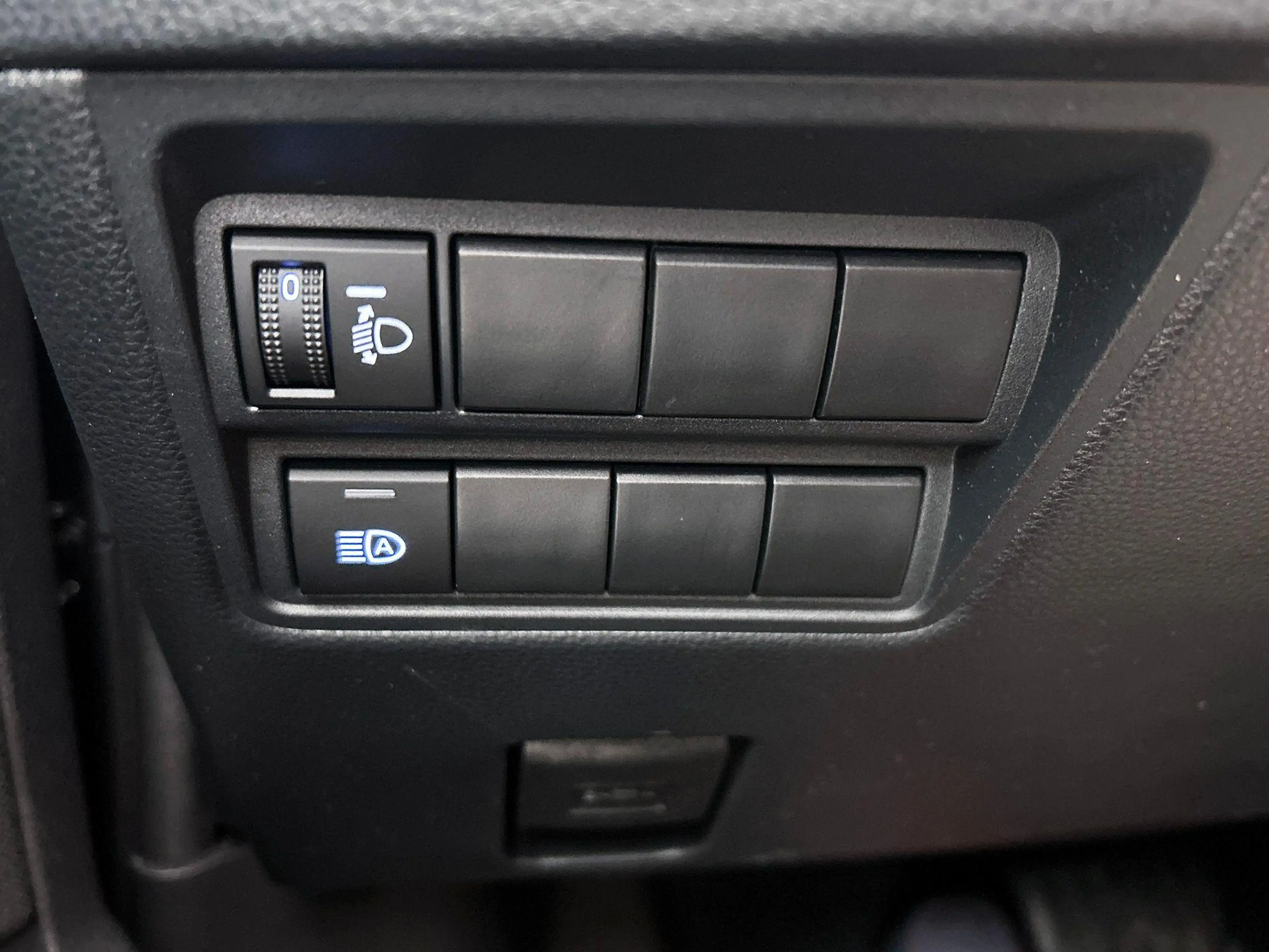 Mazda 2 Hybrid 1.5 Pure CARPLAY | CRUISE — photo 25