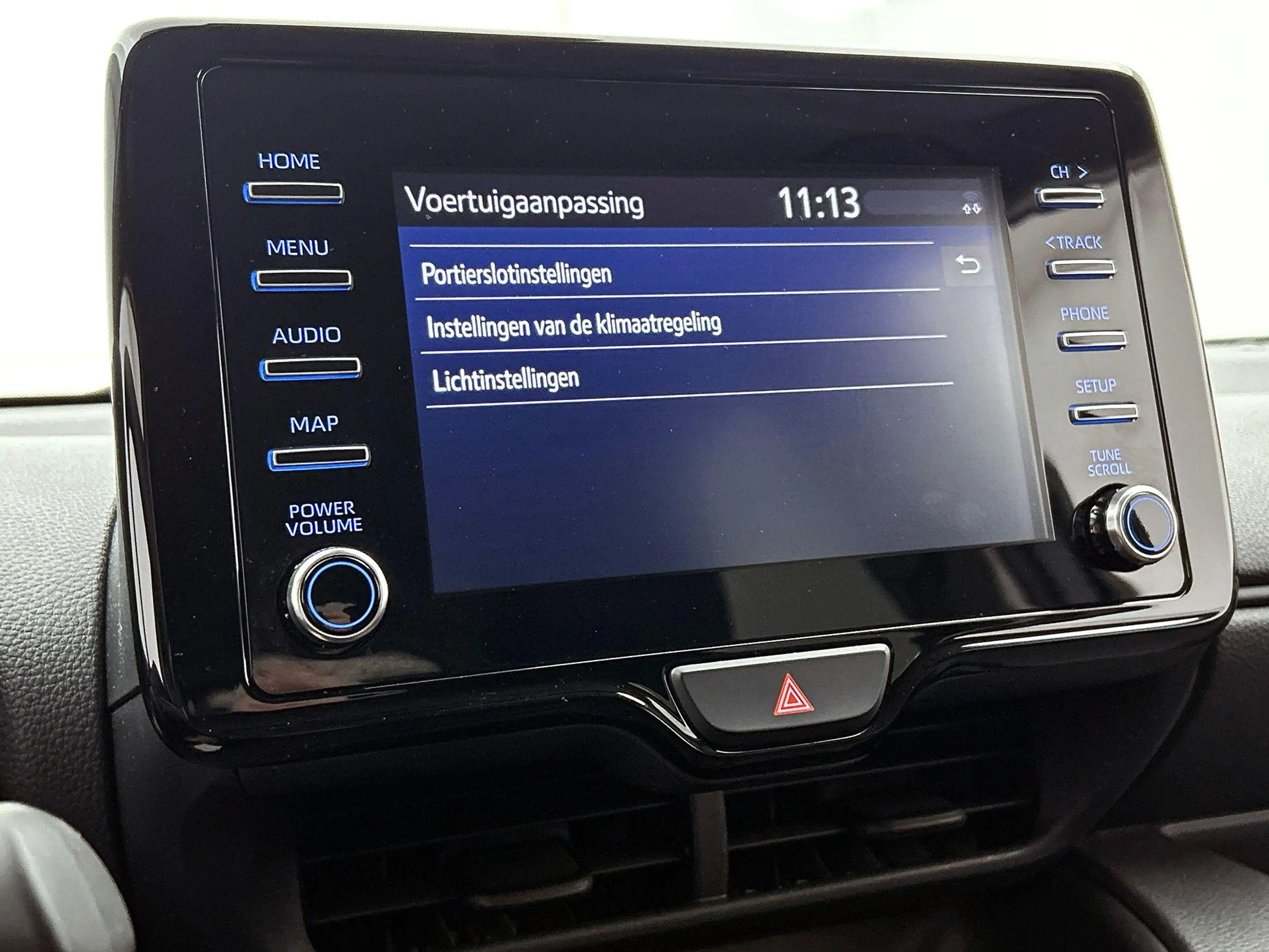 Mazda 2 Hybrid 1.5 Pure CARPLAY | CRUISE — photo 17