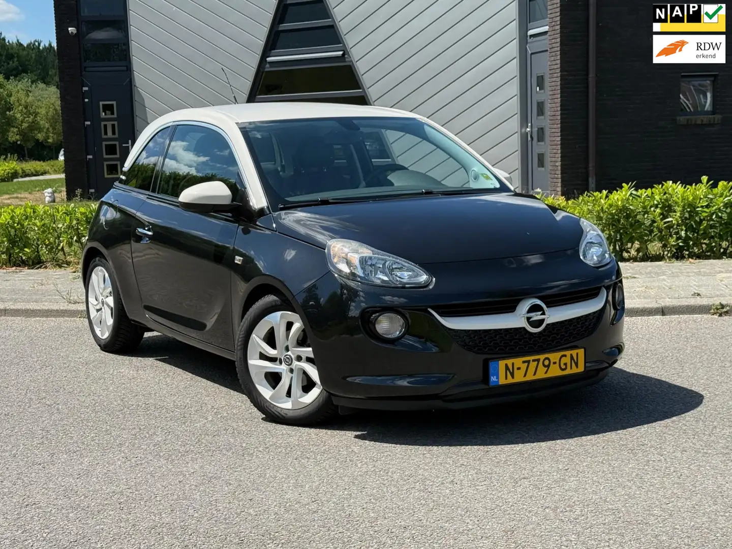 Opel Adam 1.4 | Airco | Cruise | LM | Radio | Zwart - 1