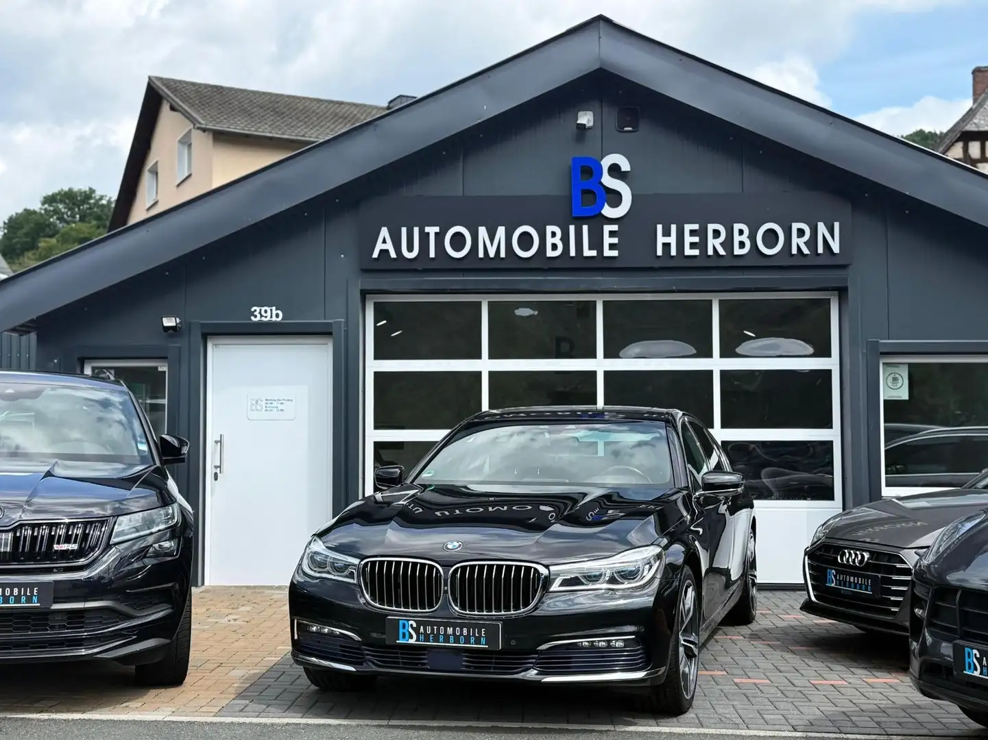 BMW 730 d xDrive/HUD/SoftClose/Memory/HarmanKardon Schwarz - 1