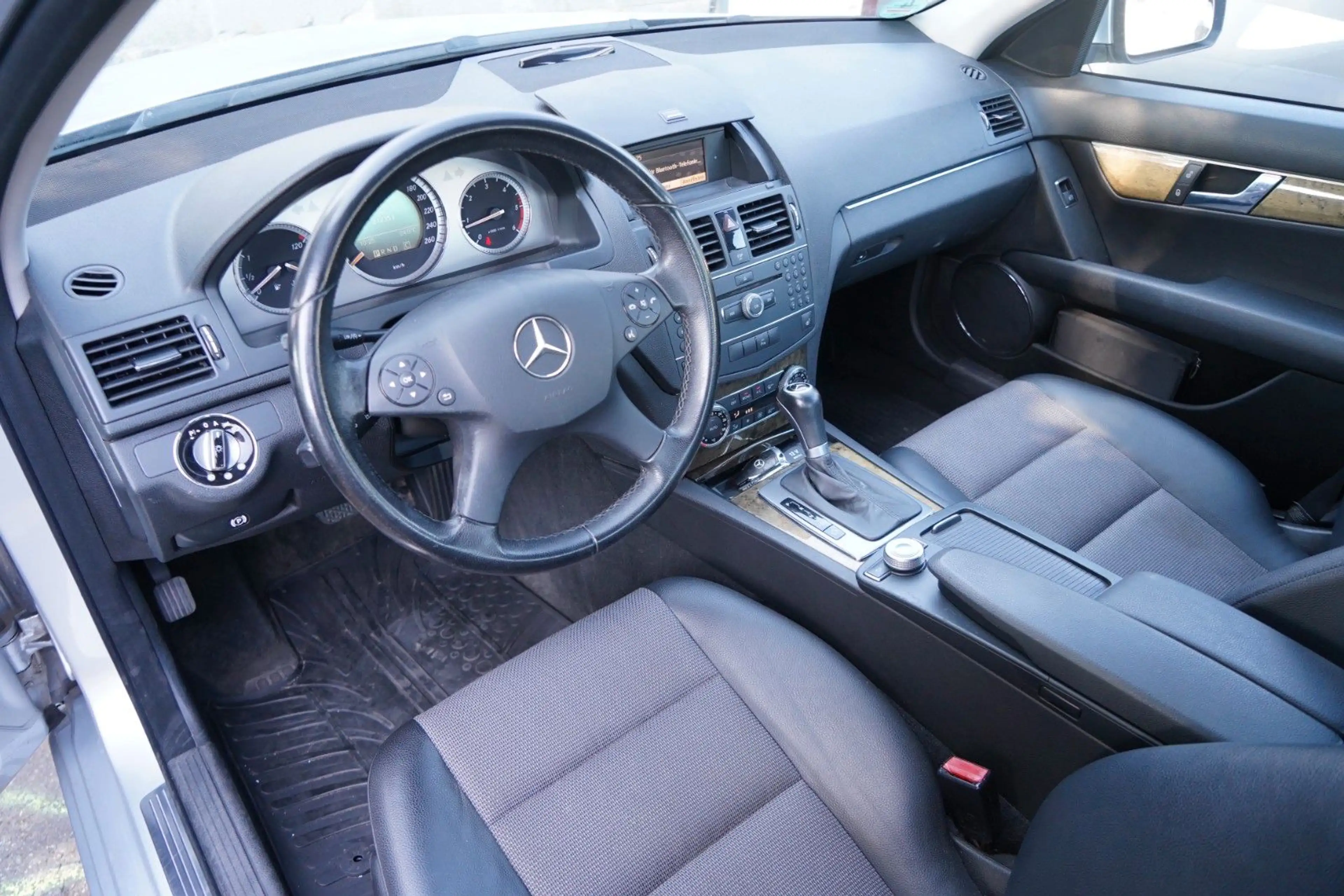 Mercedes-Benz C 220 CDI Aut. 2.Hand*Unfallfrei*Keyless-Go* — photo 13