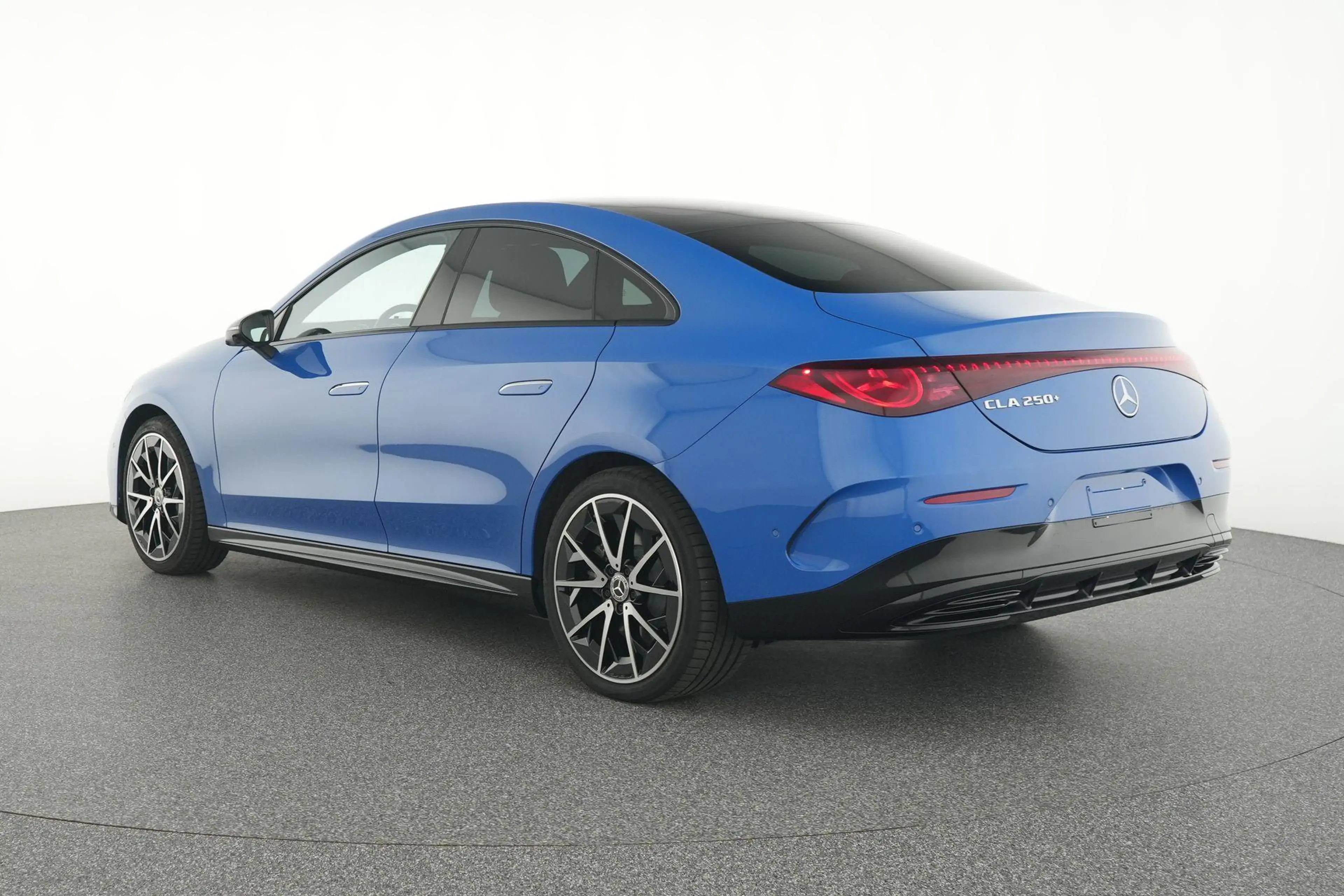 Mercedes-Benz CLA 250 250+ AMG Line — photo 3
