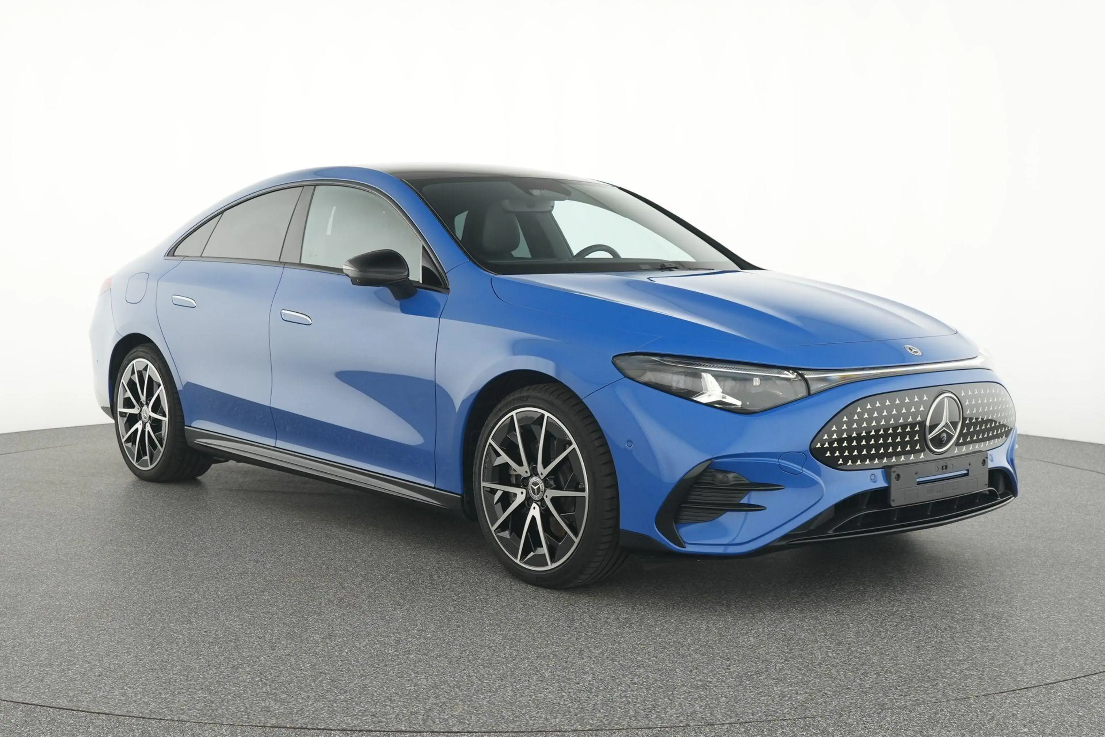 Mercedes-Benz CLA 250 250+ AMG Line — photo 2