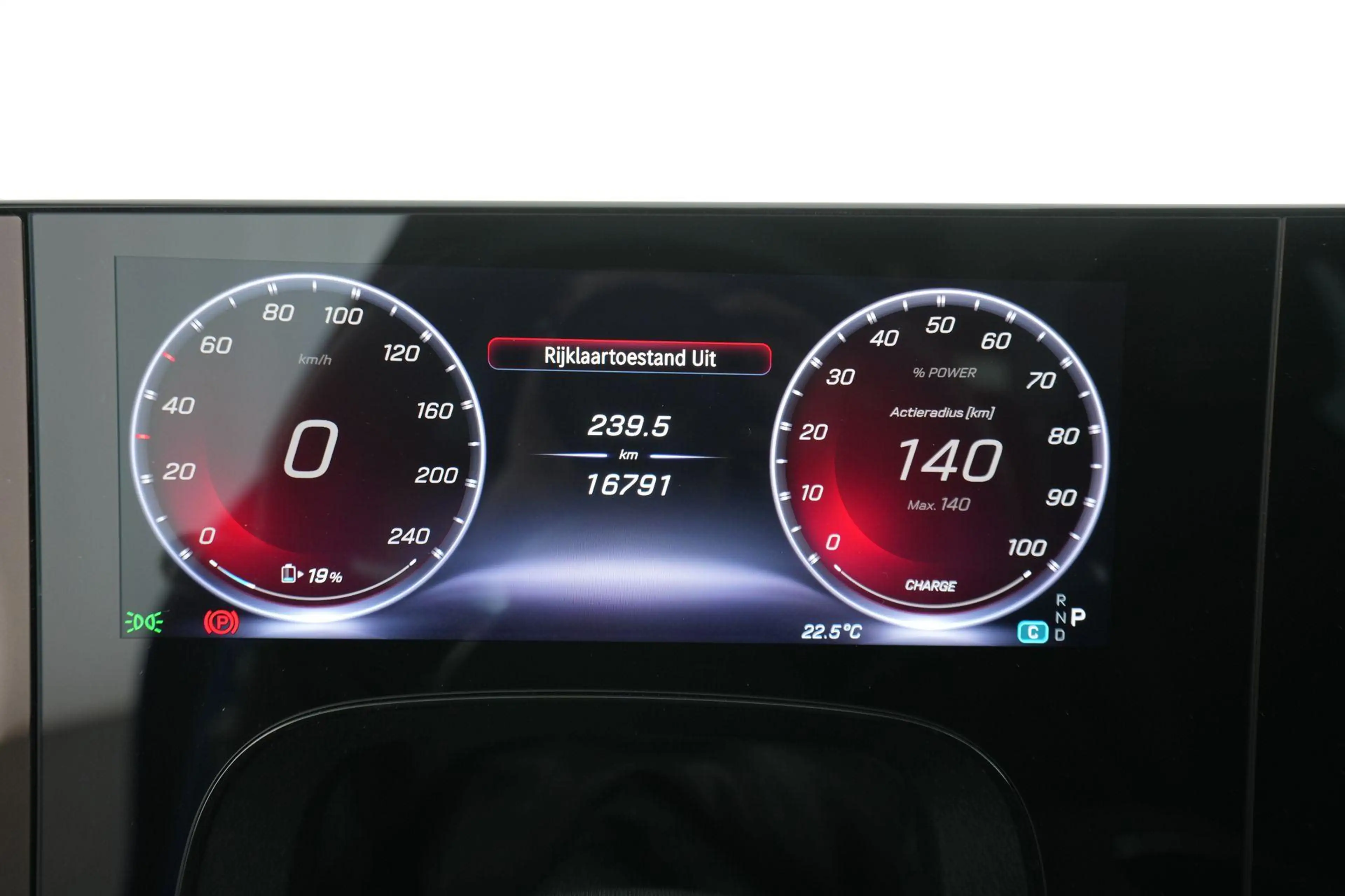 Mercedes-Benz CLA 250 250+ AMG Line — photo 14