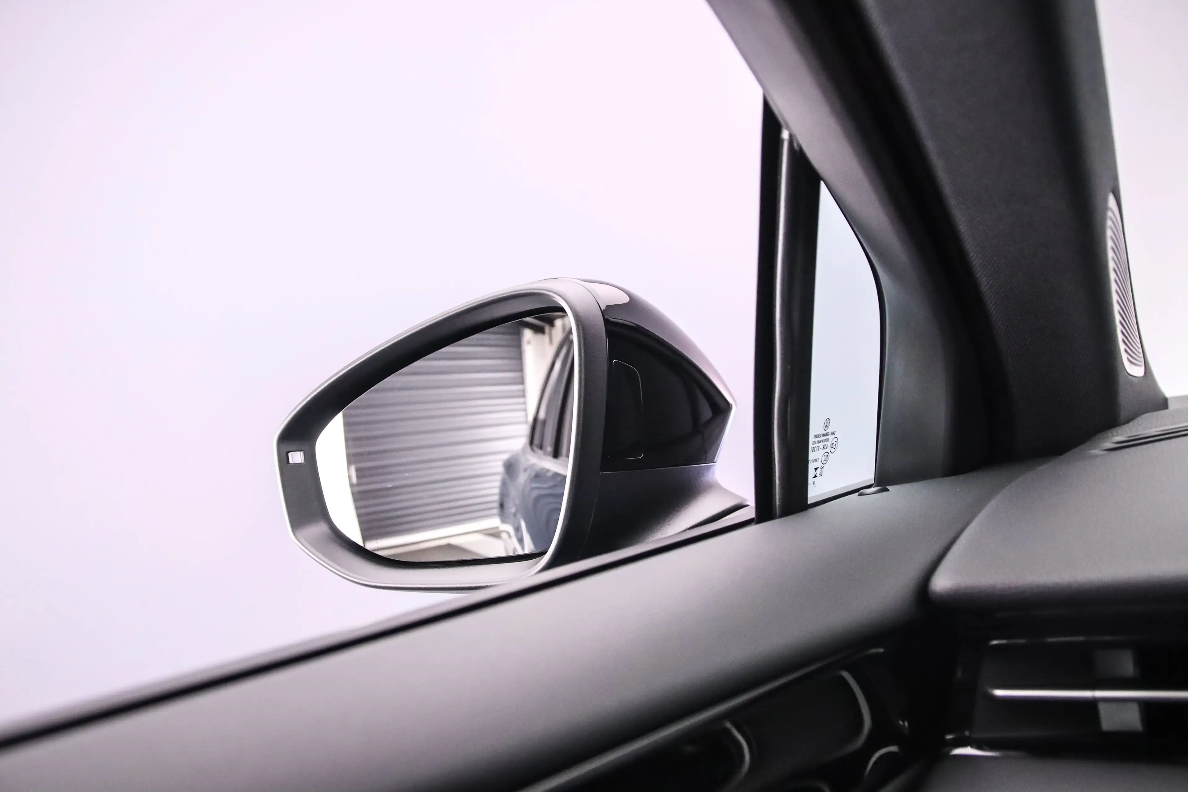 Volkswagen ID.7 Tourer Elektromotor 86 kWh 286pk Limited Edition P — photo 12