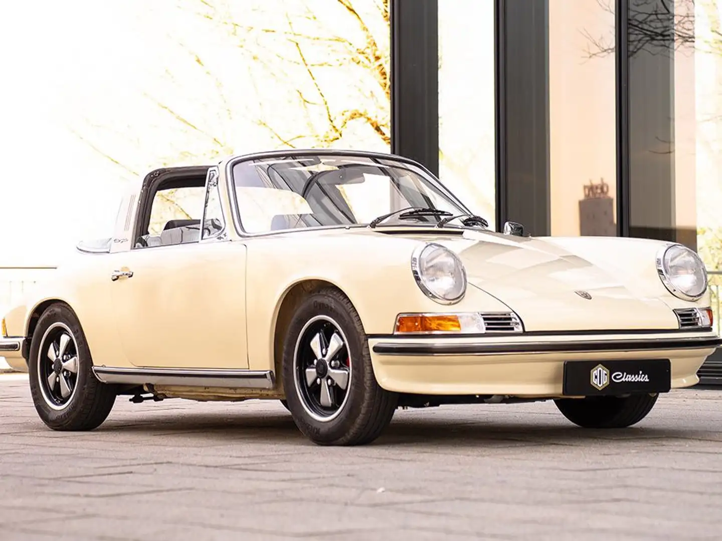 Porsche 911 T Targa 2.4 K-Jetronic - Restauriert! bež - 1
