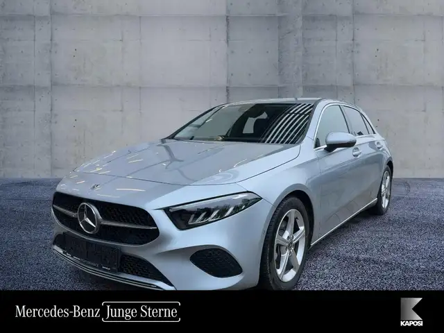 Mercedes-Benz A 180 d Kompaktlimousine Österreich-Edition Progressive