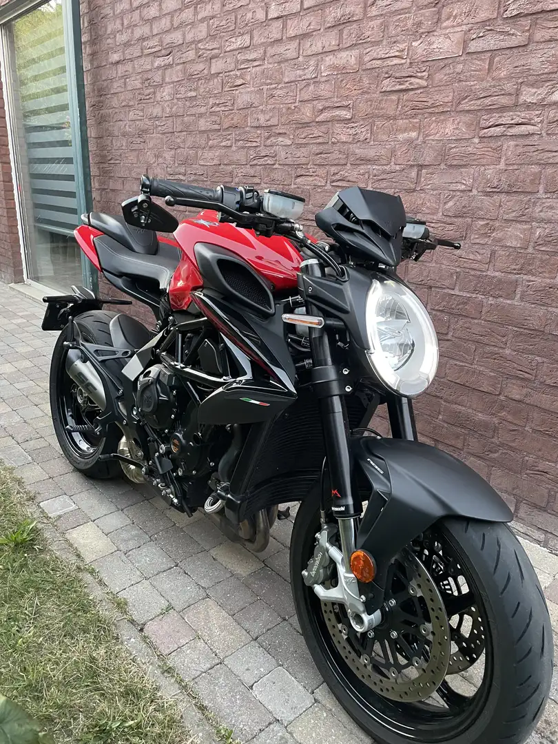 MV Agusta Brutale 800 Rosso Rojo - 1