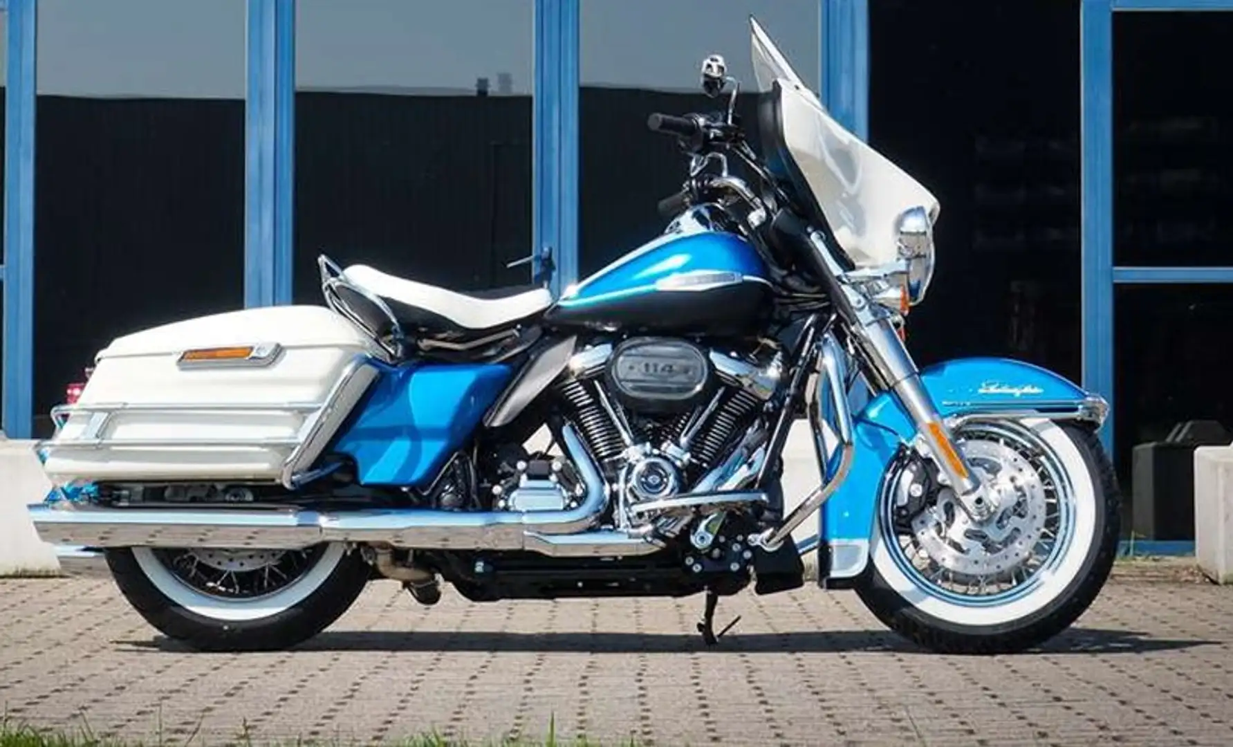 Harley-Davidson Electra Glide - 1