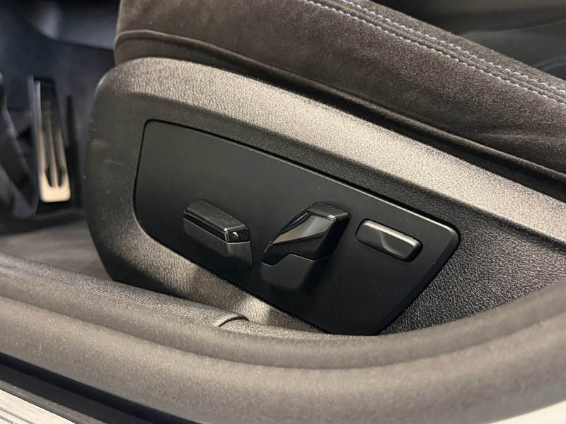 BMW 530 5-serie Touring 530e M-Sport Aut Panoramadak Camer — photo 41