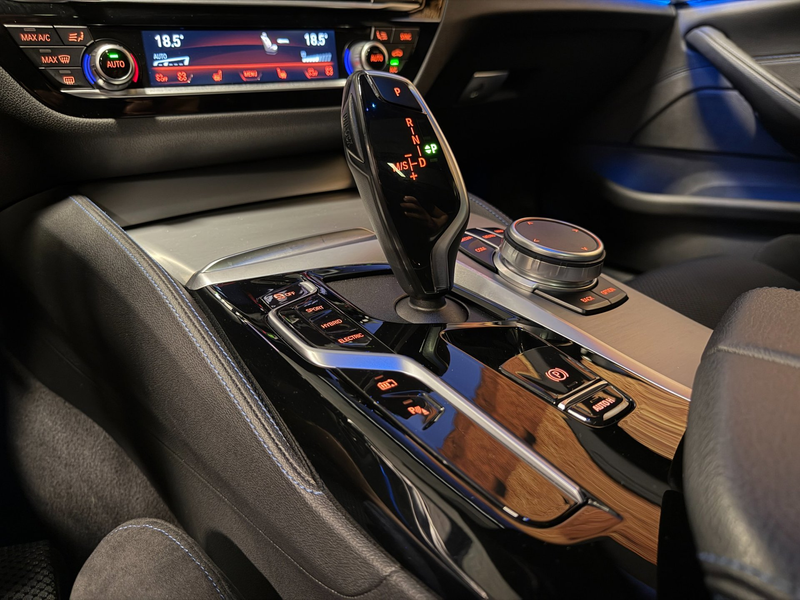 BMW 530 5-serie Touring 530e M-Sport Aut Panoramadak Camer — photo 37