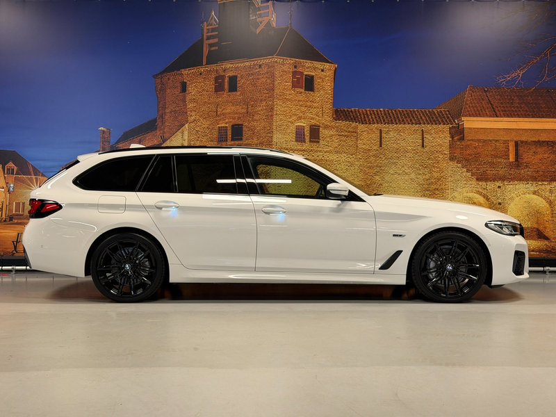 BMW 530 5-serie Touring 530e M-Sport Aut Panoramadak Camer — photo 9