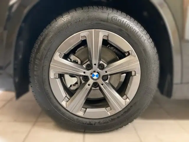 BMW X1 xDrive20d U11 B47 Ansicht 9