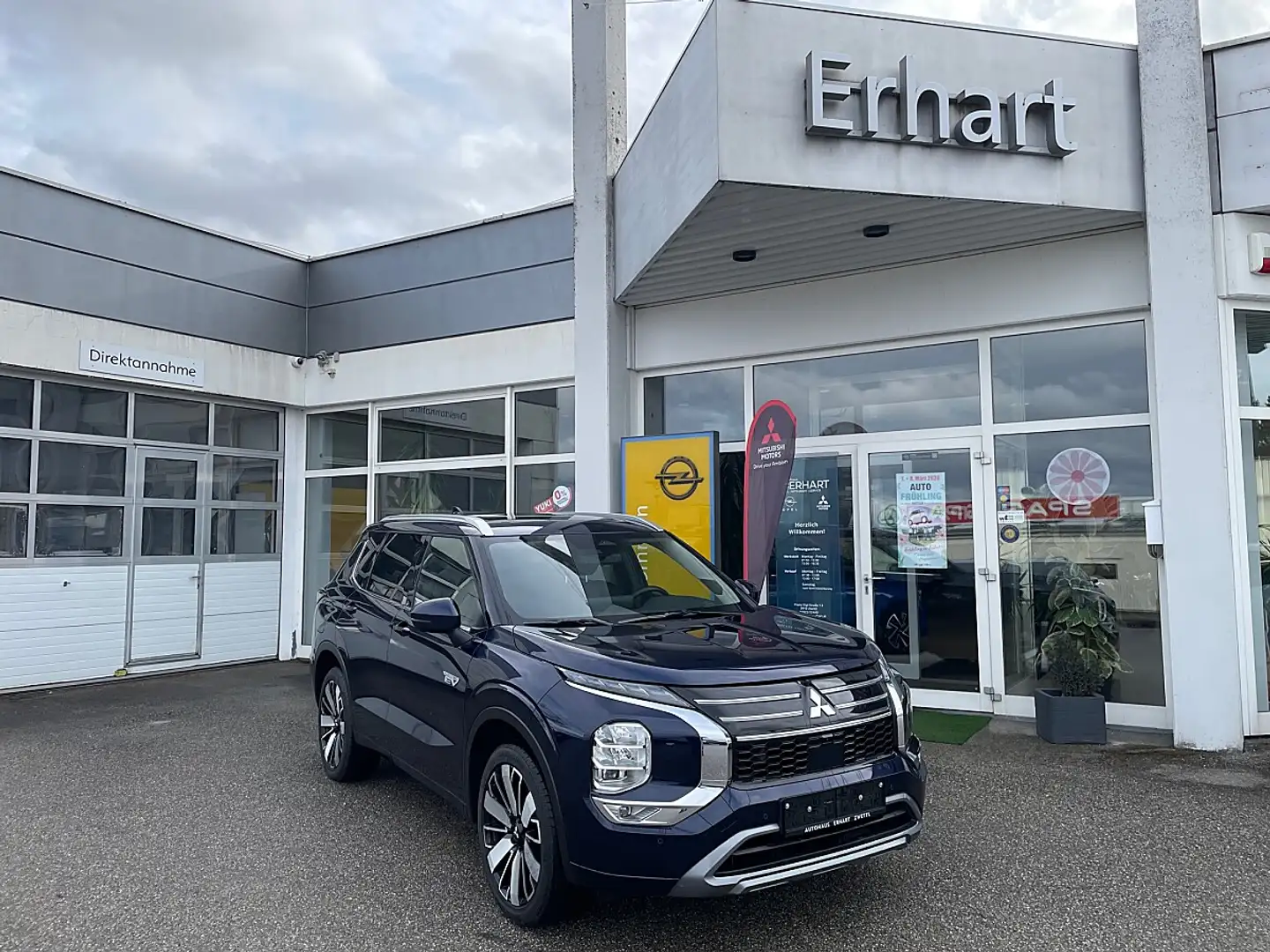 Mitsubishi Outlander 2,4 PHEV S-AWC Diamond Blau - 1