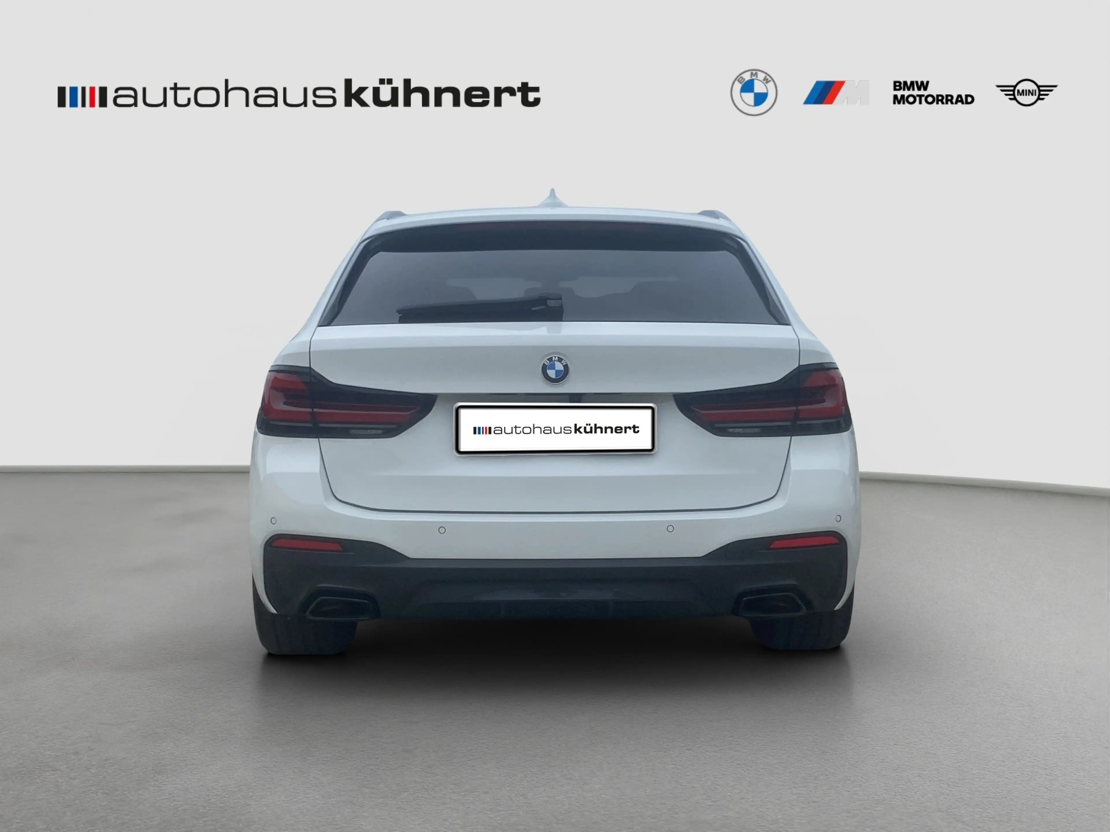 BMW 520 d xDrive Touring ///M-Sport ACC Laser SpurAss HUD — photo 6