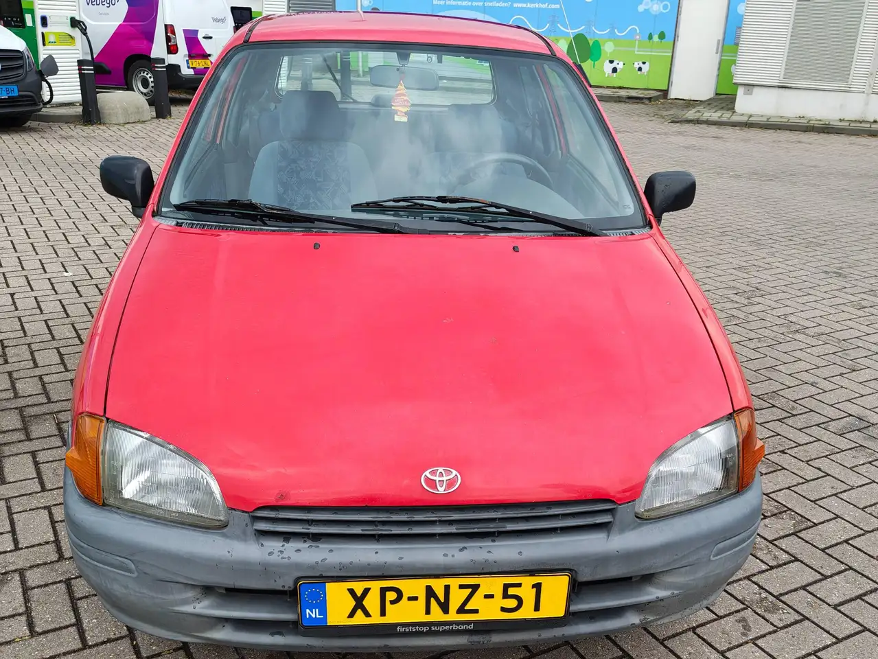 Toyota Starlet 1.3-16V, foto 2