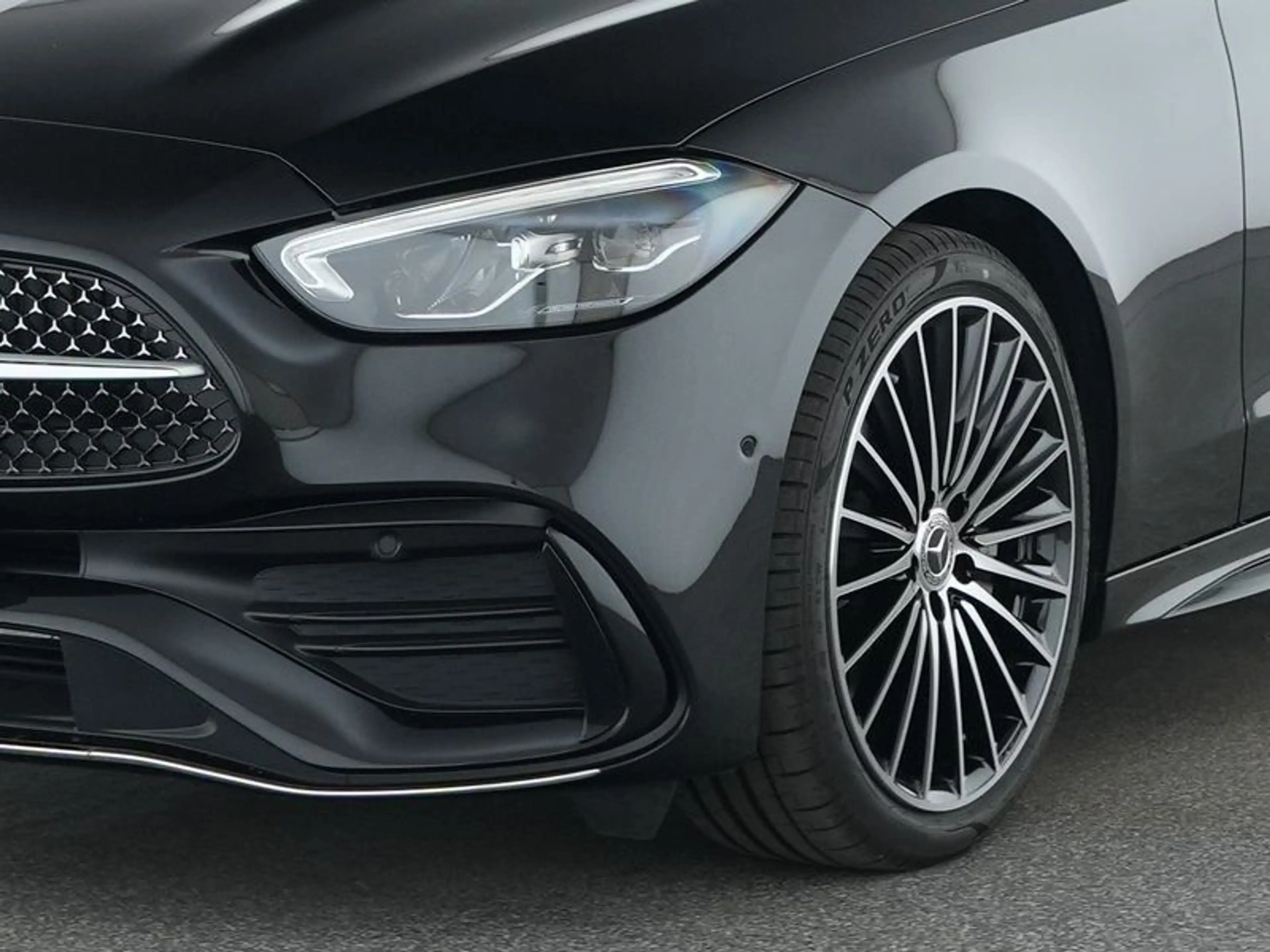 Mercedes-Benz C 180 T AMG+DISTR+AHK+MEMO+KEY+LED+360°+AMBIENTE — photo 3
