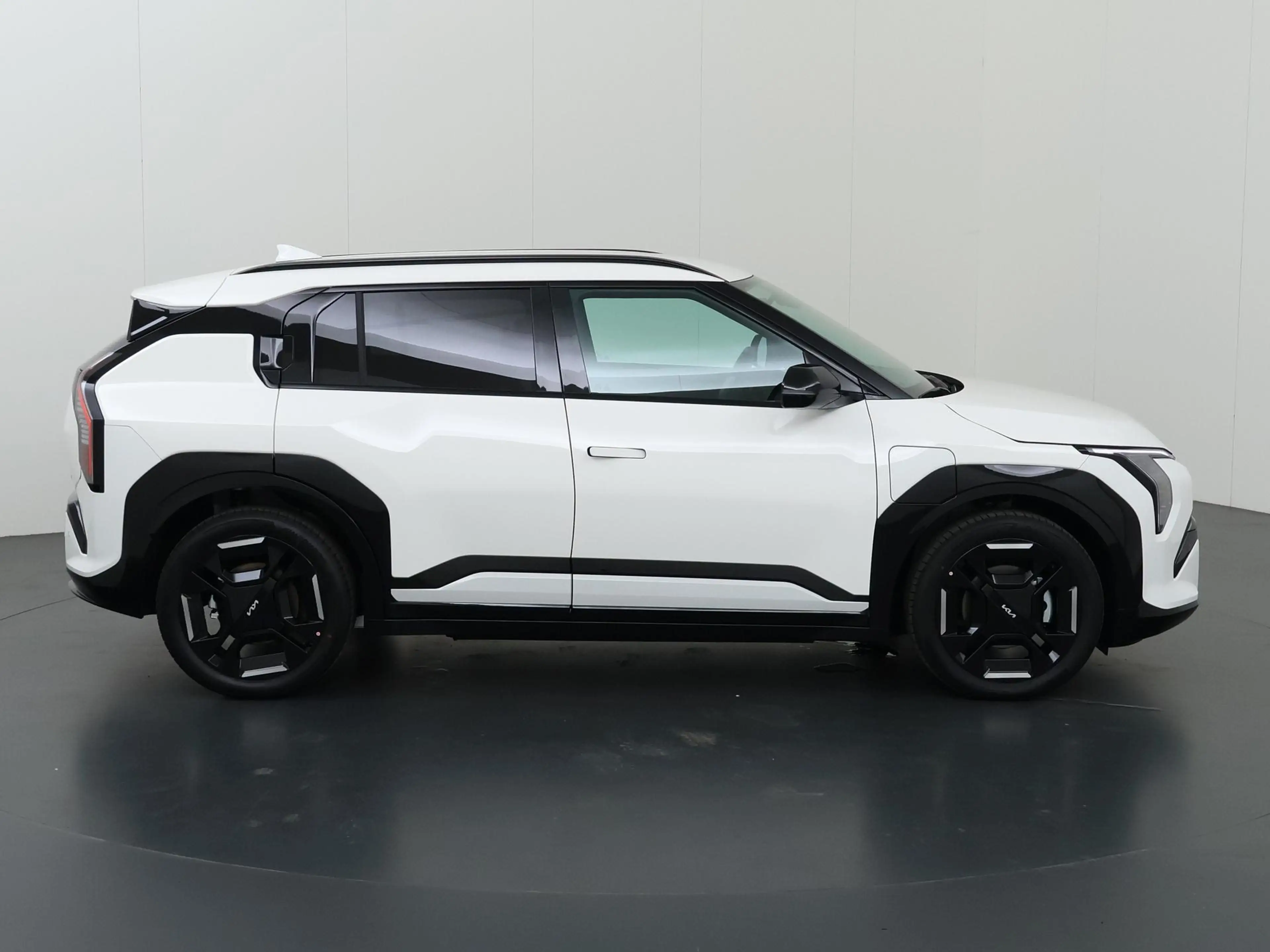 Kia EV3 GT-Line Business Edition 81.4 kWh — photo 6
