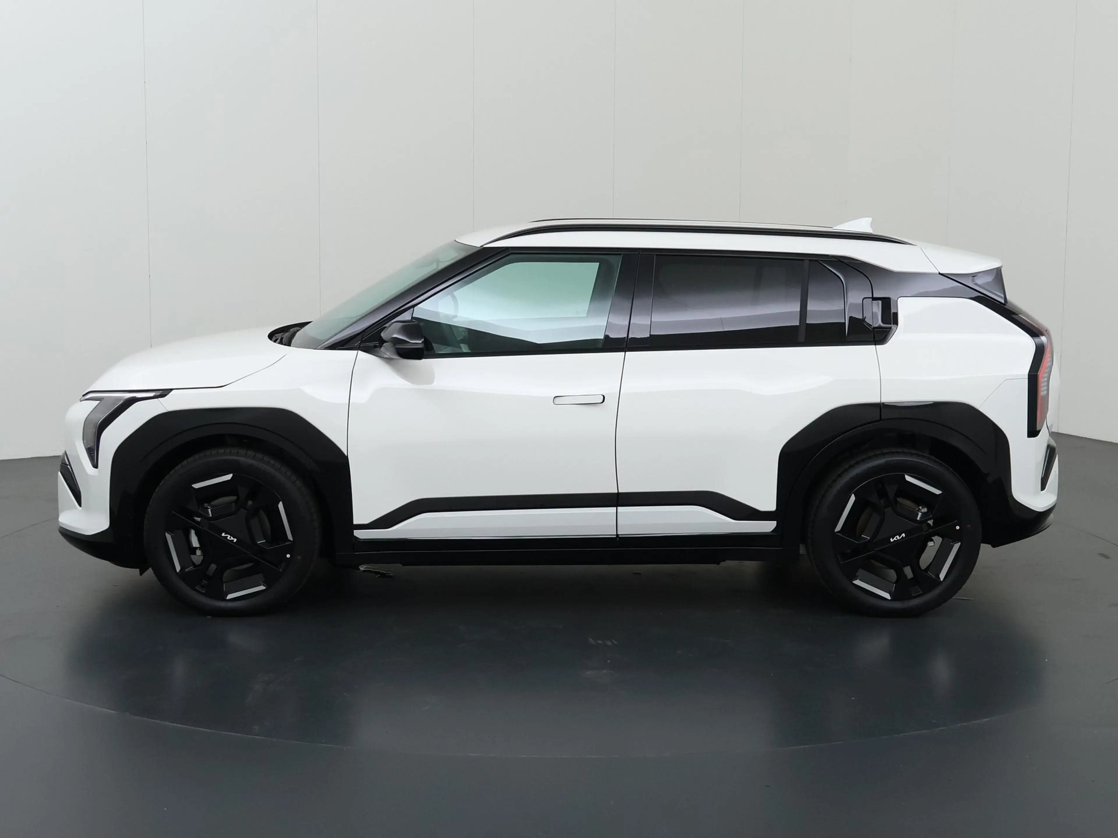 Kia EV3 GT-Line Business Edition 81.4 kWh — photo 5