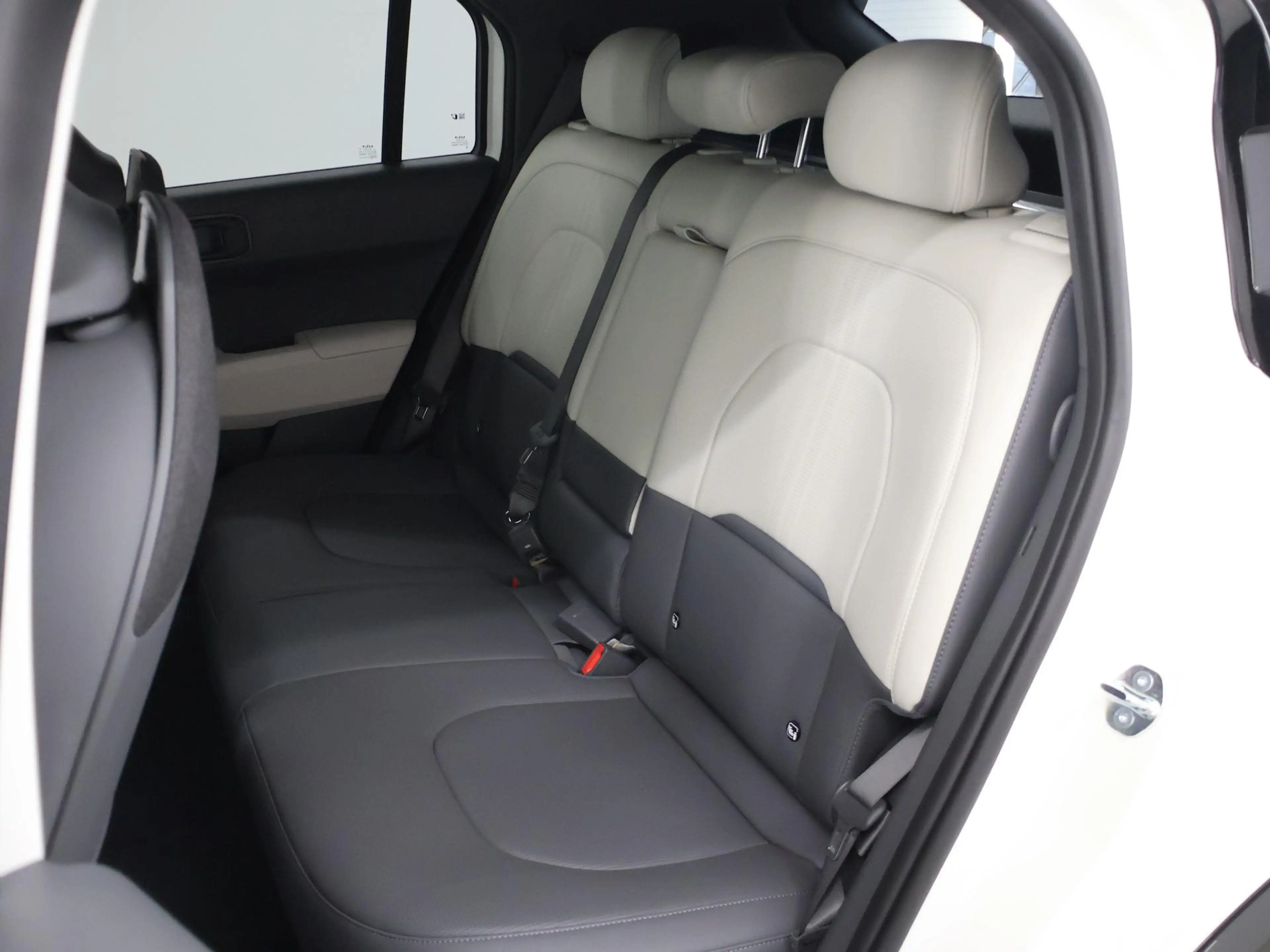Kia EV3 GT-Line Business Edition 81.4 kWh — photo 11