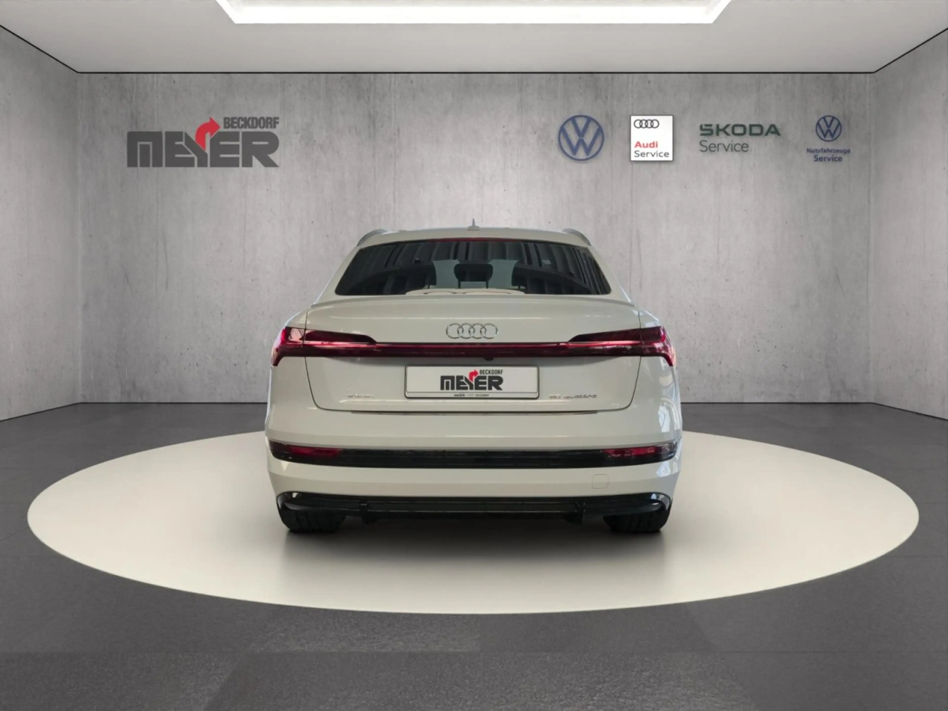 Audi e-tron Sportback S line quattro 230 kW Klima Navi — photo 5