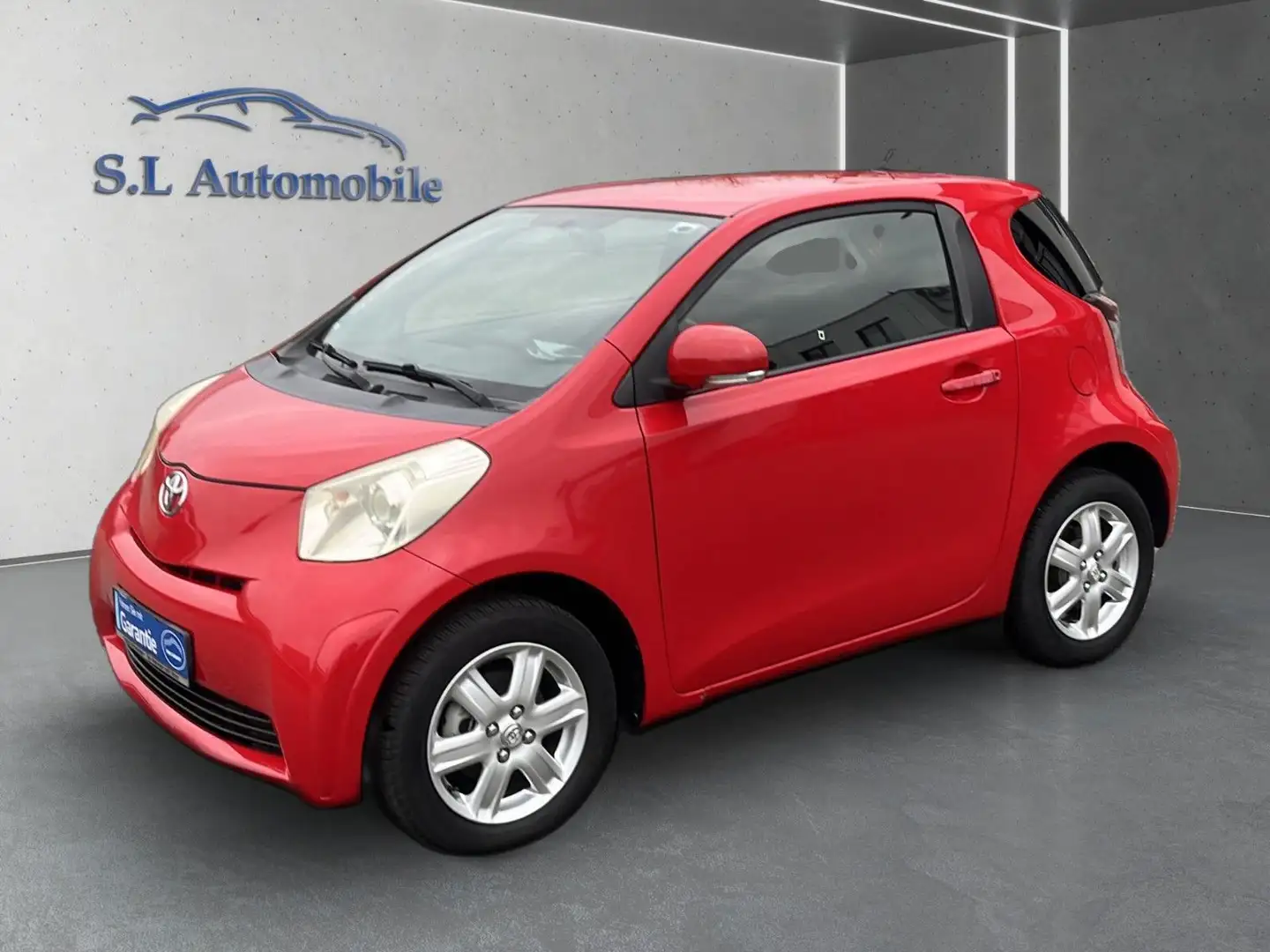 Toyota iQ iQ Basis Wagen Nr.:100 Rot - 2