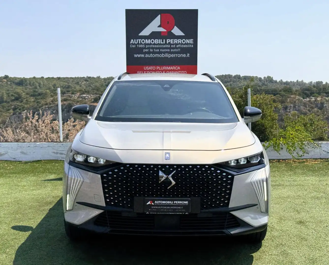 DS Automobiles DS 7 BlueHDi 130cv Esprit de Voyage (Pelle Beige/Full) Gris - 2