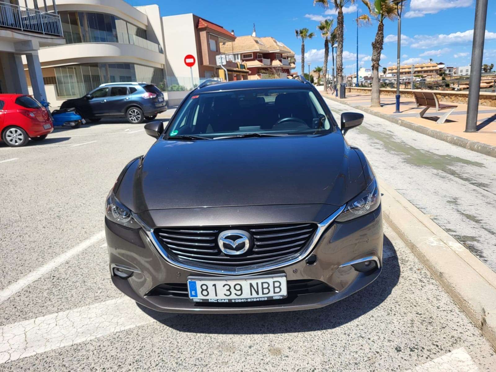 Mazda 6 M6 W. 2.2DE Lux.+Prem.Black+Travel+SR(Navi)Aut. 12 - foto 1