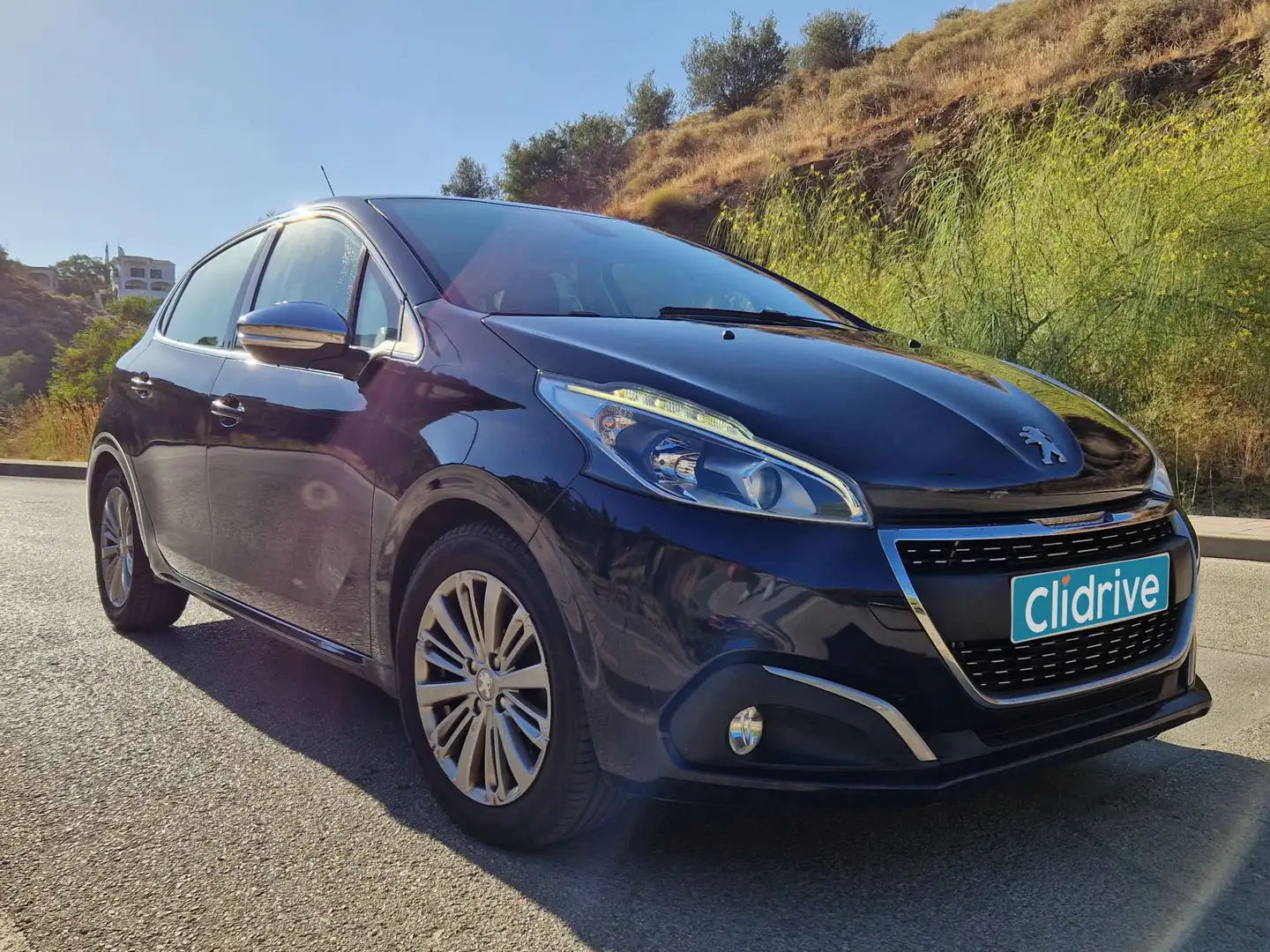 Peugeot 208 1.2 PureTech Style 82 Negro - 2