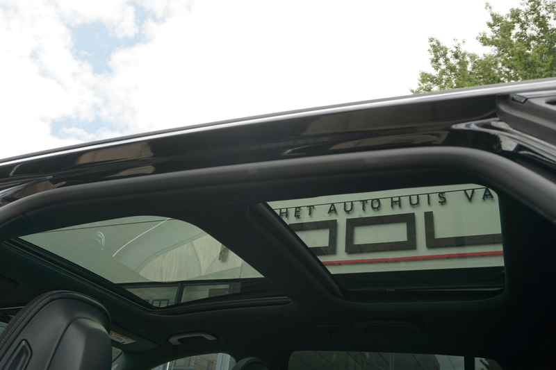 Mercedes-Benz C 300 Estate e AMG Line | PANO — photo 11