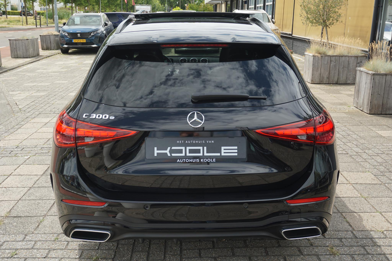 Mercedes-Benz C 300 Estate e AMG Line | PANO — photo 7