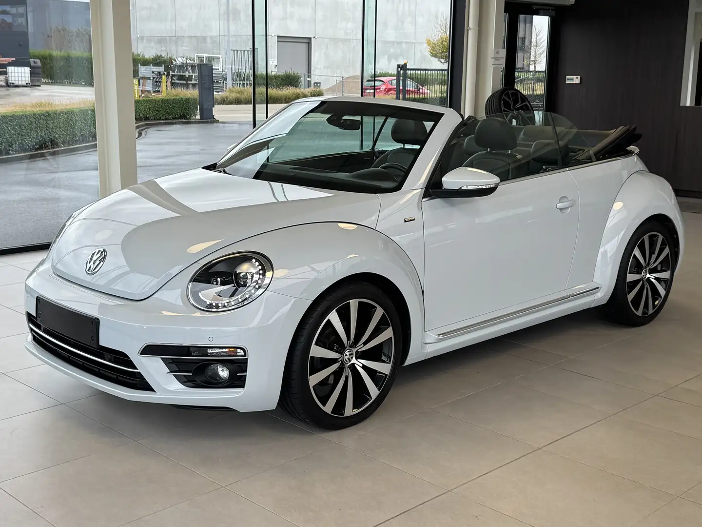 Volkswagen Beetle Cabriolet 2.0 TDI Allstar -150 PK **DSG AUTOMAAT** Wit - 2